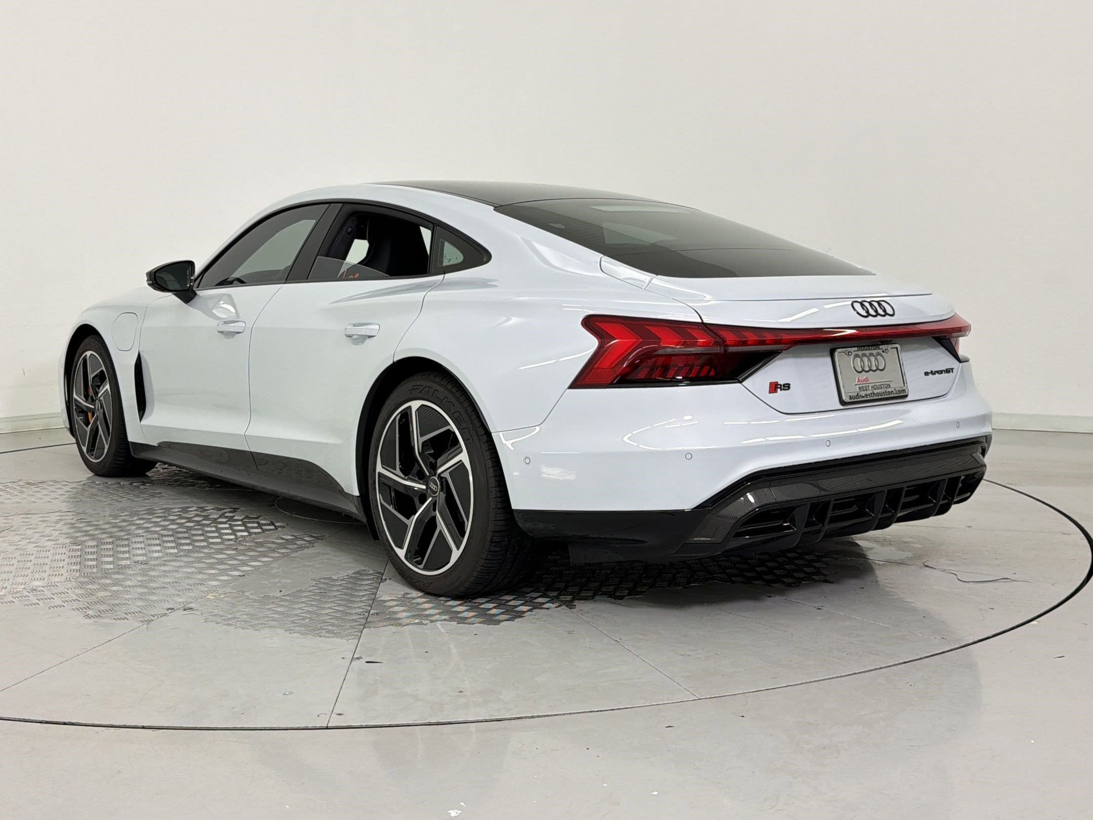 RS E-tron GT Quattro Sedan