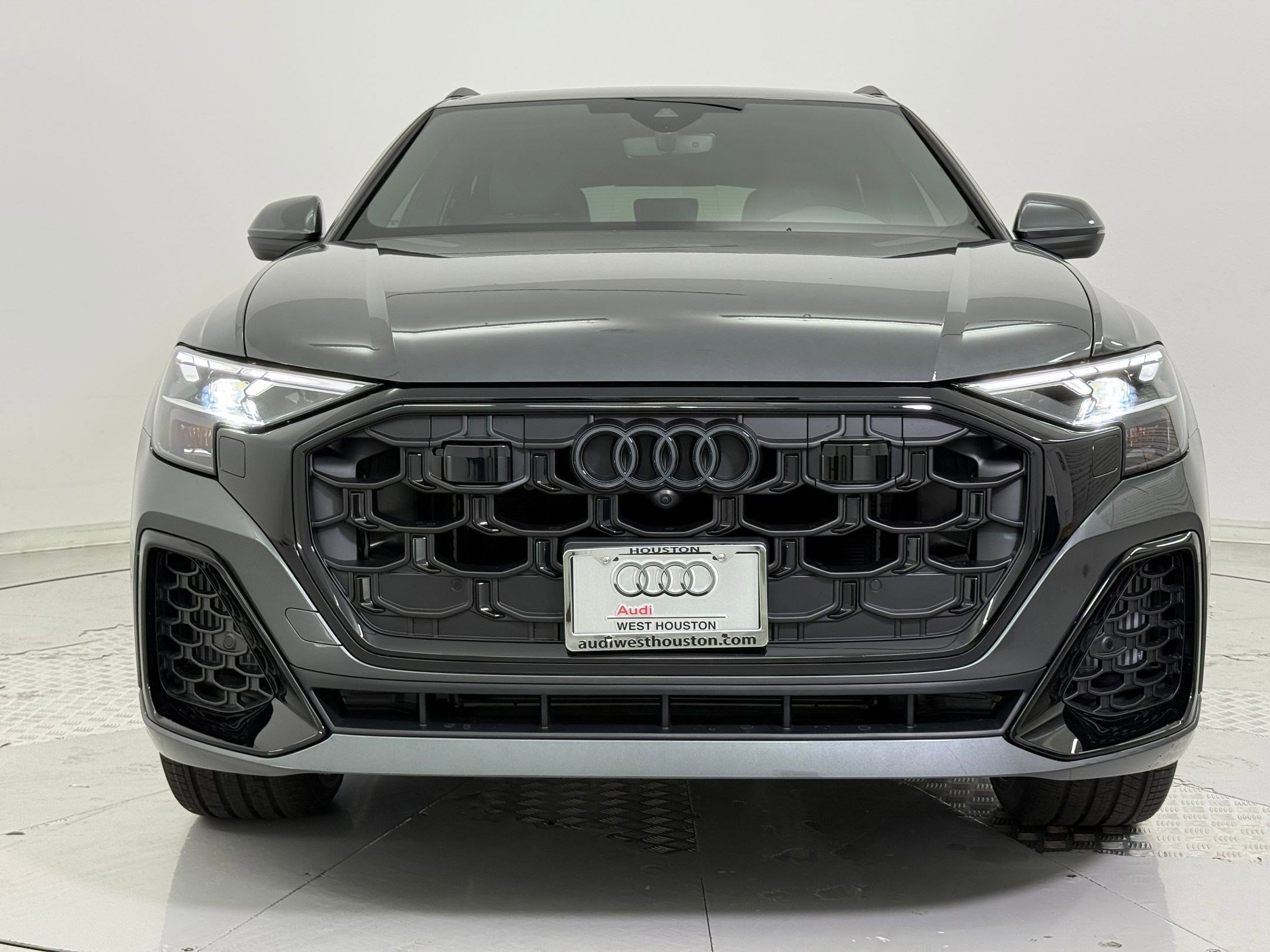 2026 Audi Q8 Premium Plus - Photo 6