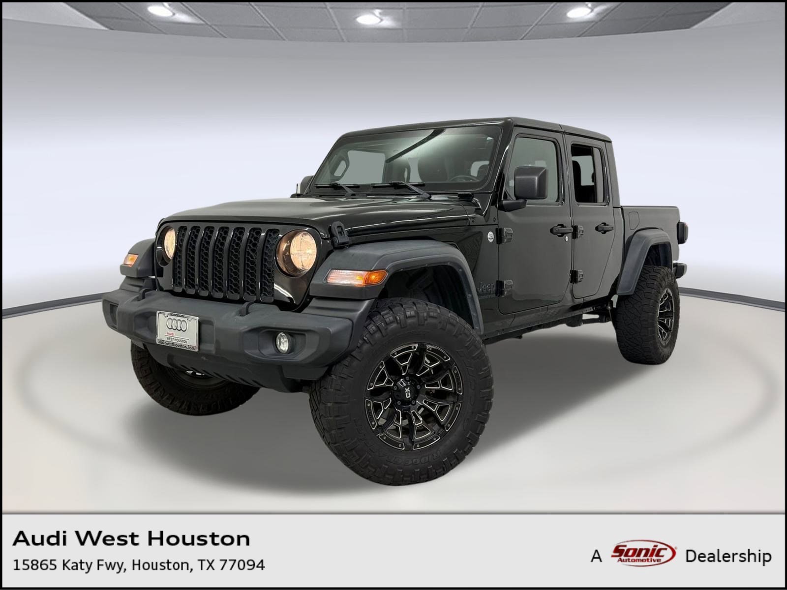 2020 Jeep Gladiator Sport S's photo