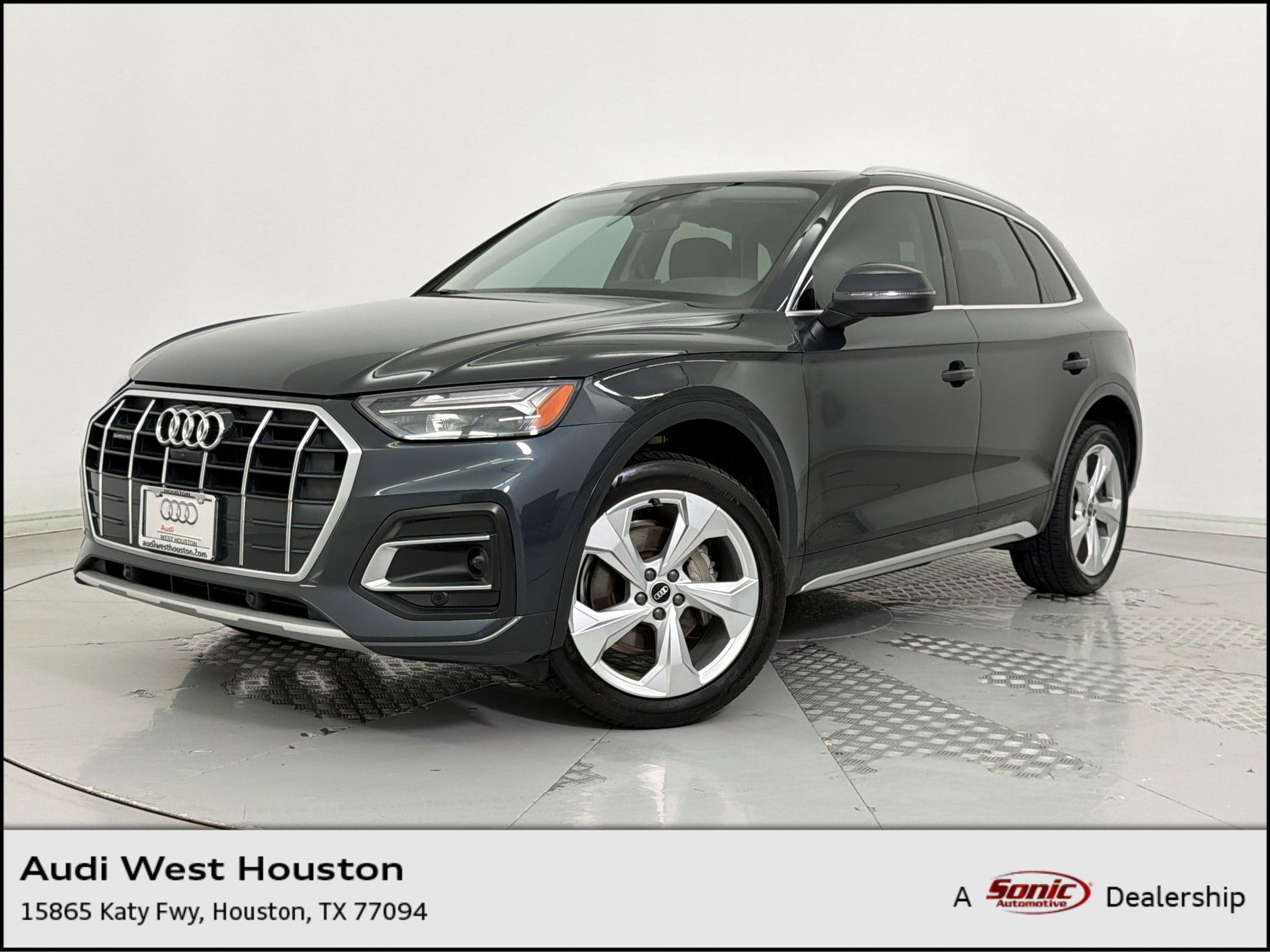 2021 Audi Q5 45 Premium Plus's photo