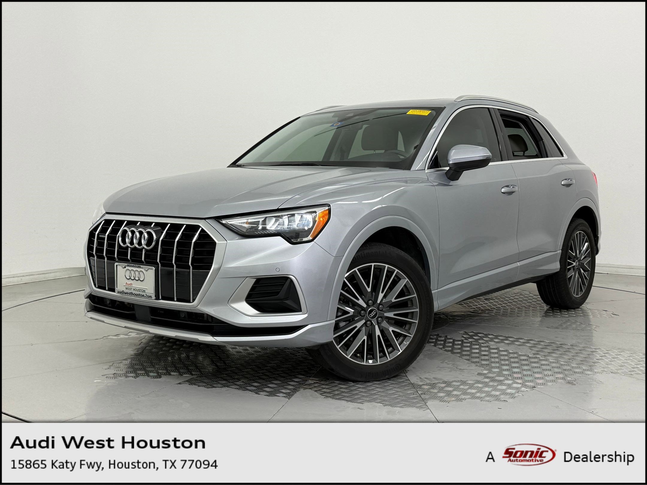 2022 Audi Q3 S Line Premium's photo