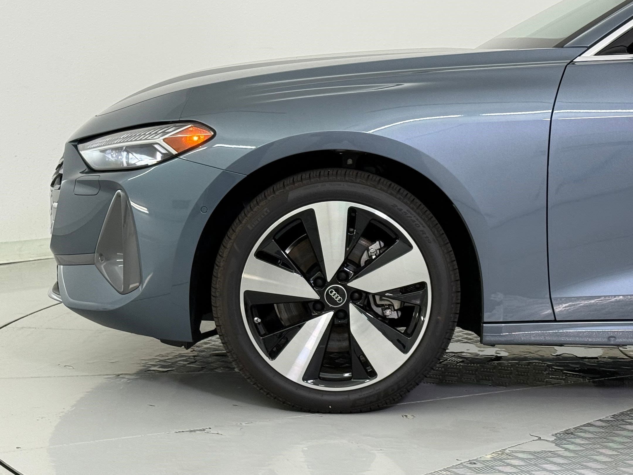 2025 Audi A5 Prestige - Photo 25