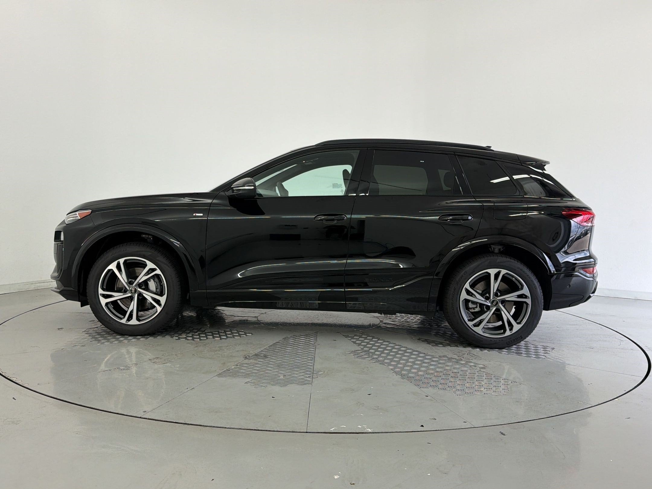 Q6 E-tron Premium Plus SUV