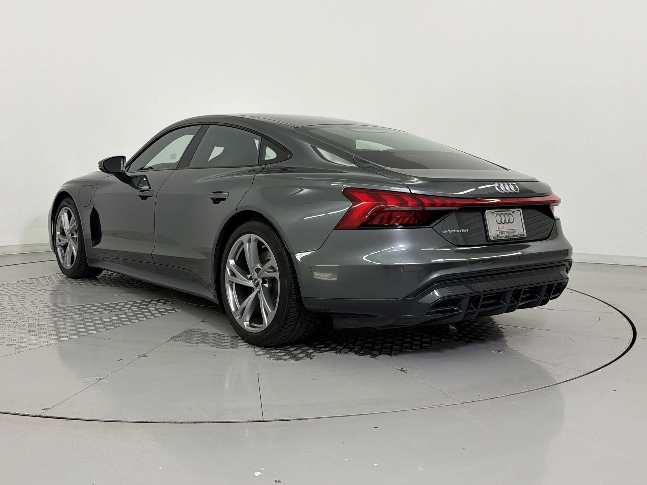 E-tron GT Prestige Sedan