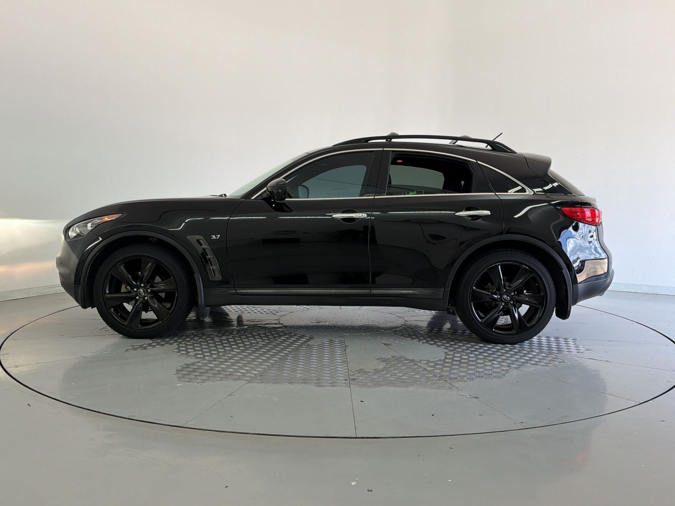 QX70 QX70 (RWD) SUV