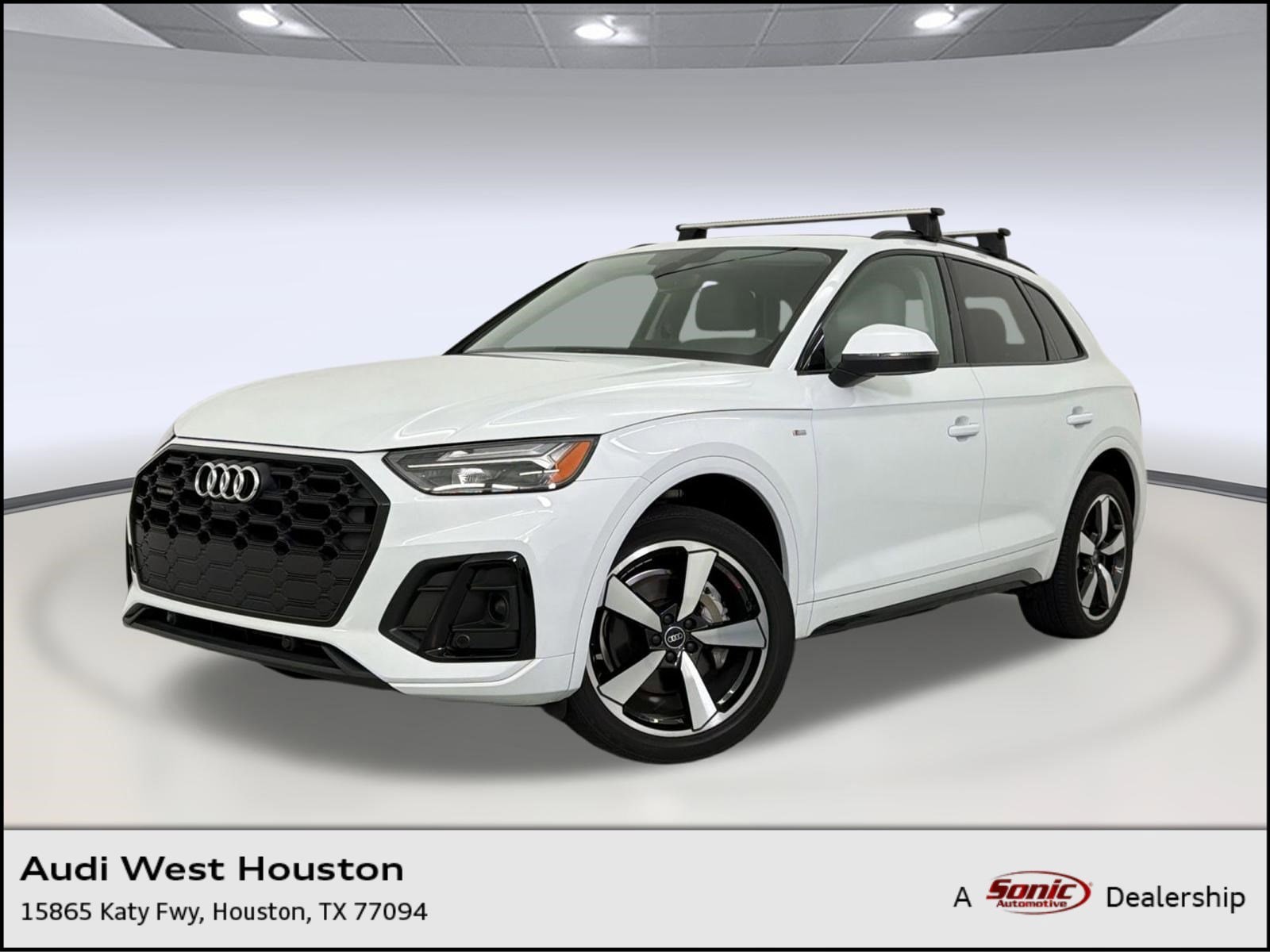 2023 Audi Q5 45 Premium Plus's photo