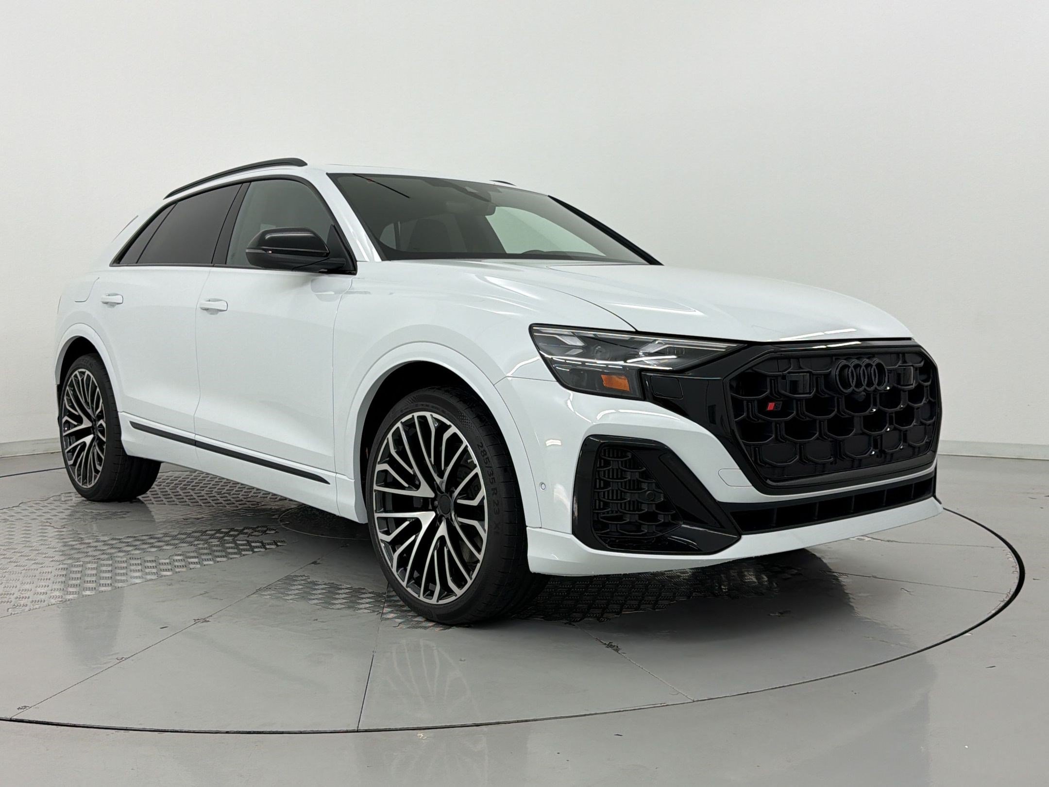 SQ8 Prestige SUV