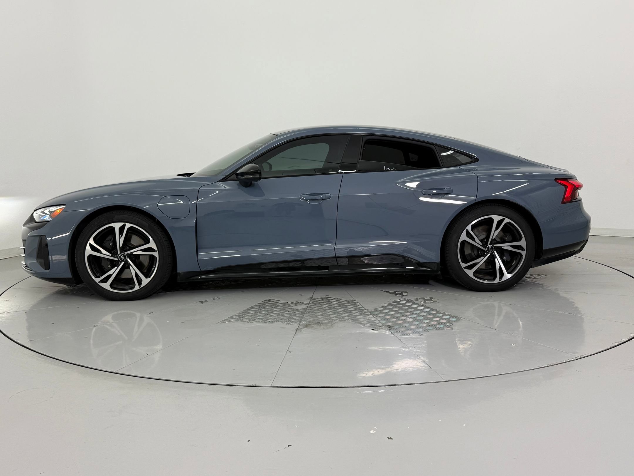 Used 2023 Audi e-tron GT Premium Plus with VIN WAUCJBFW4P7008005 for sale in Houston, TX