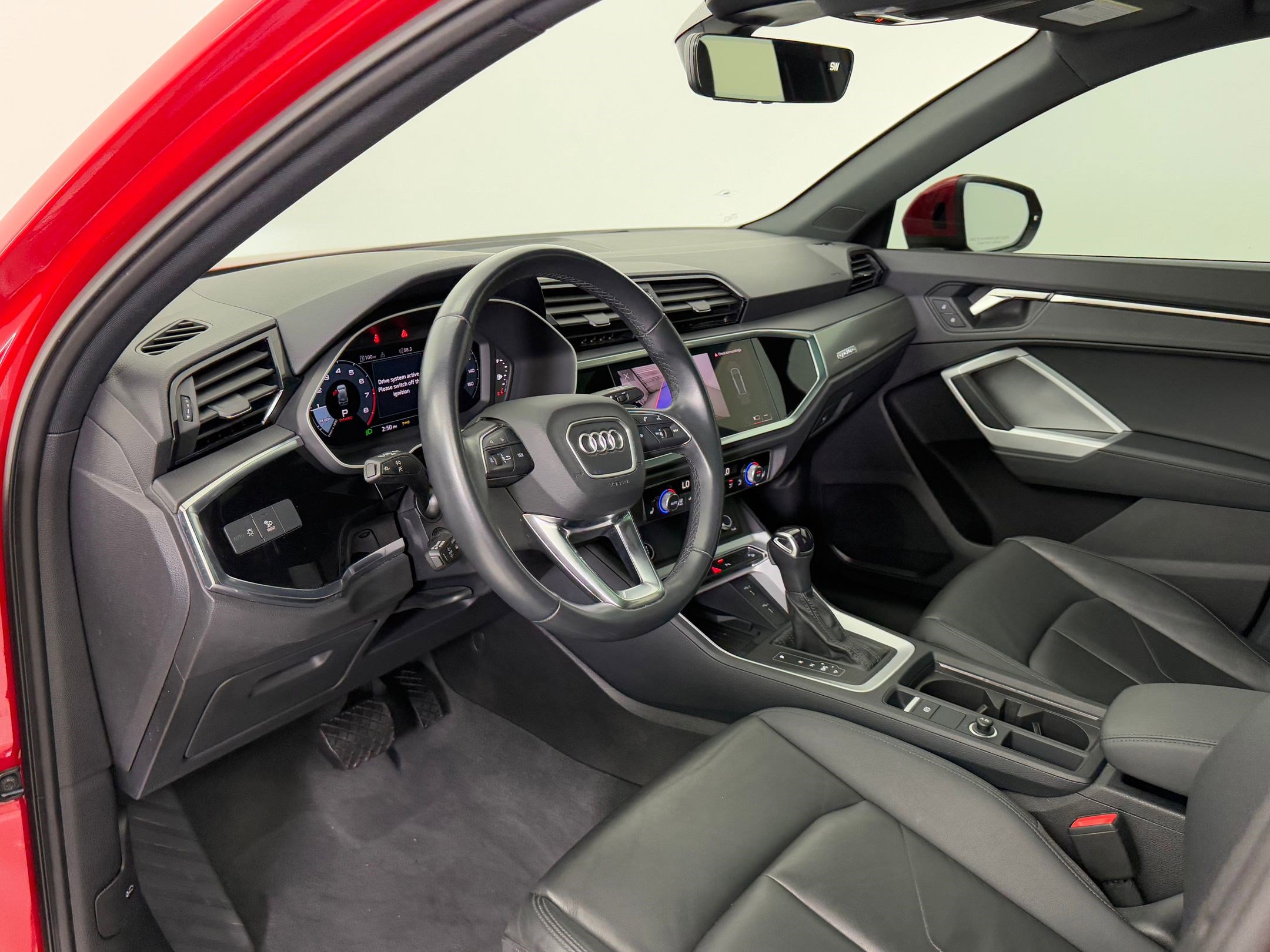 2024 Audi Q3 S line Premium photo 3