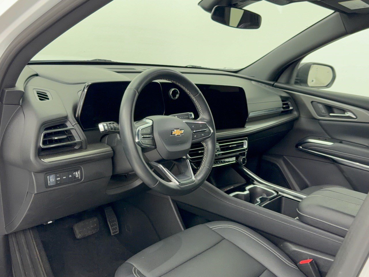 Used 2026 Chevrolet Traverse AWD LT SUV