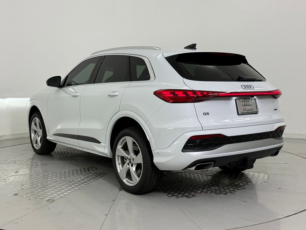 New 2025 Audi Q5 2.0T Premium Plus SUV
