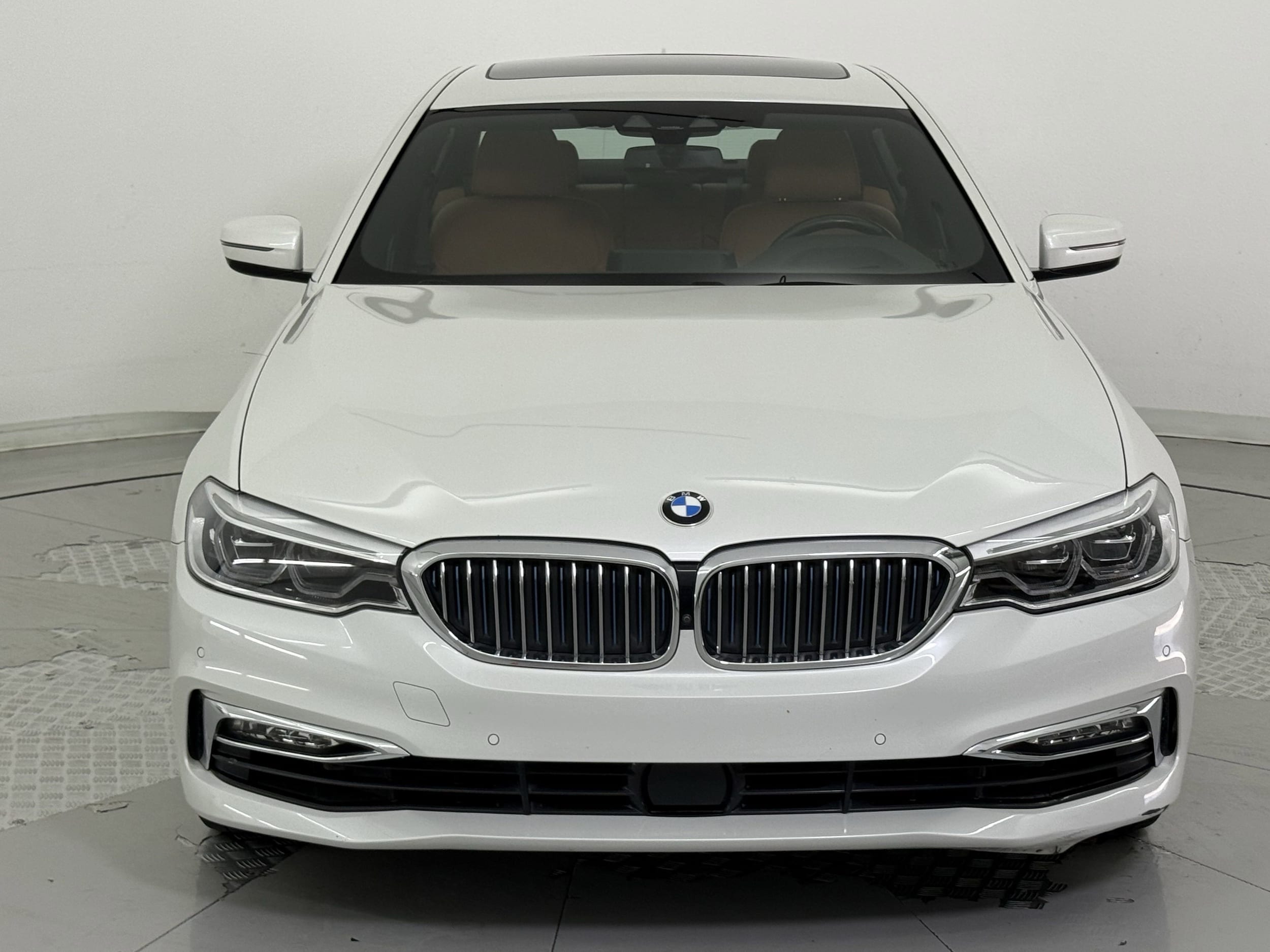 Used 2018 BMW 5 Series 530e with VIN WBAJA9C51JB250072 for sale in Houston, TX