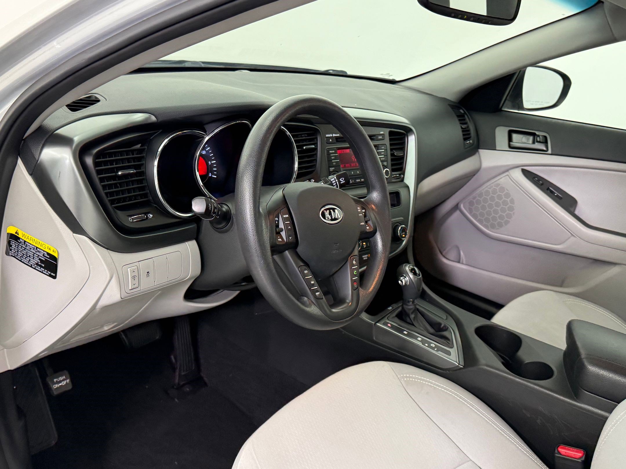 2013 Kia Optima LX photo 4