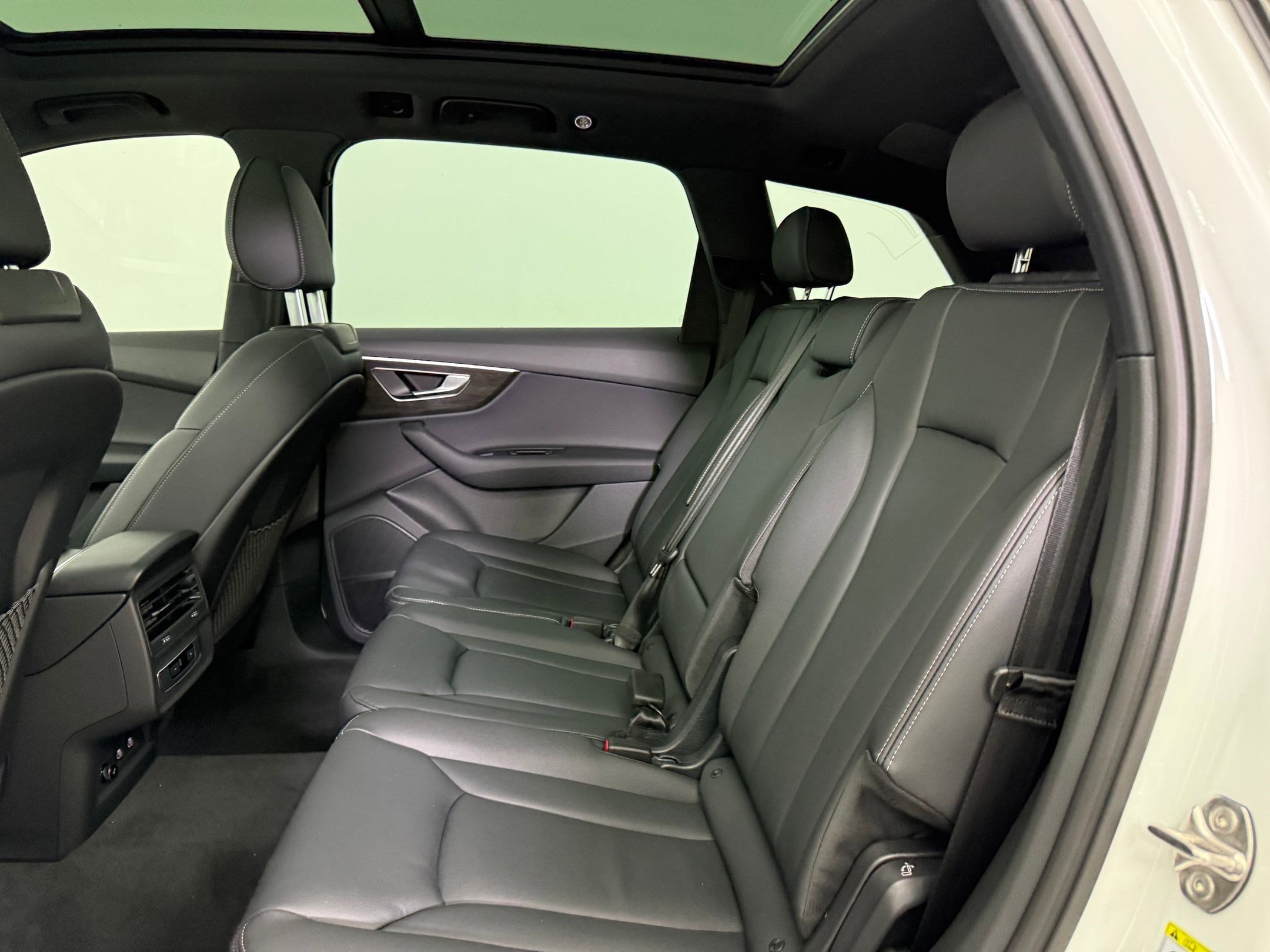 2026 Audi Q7 Premium - Photo 25