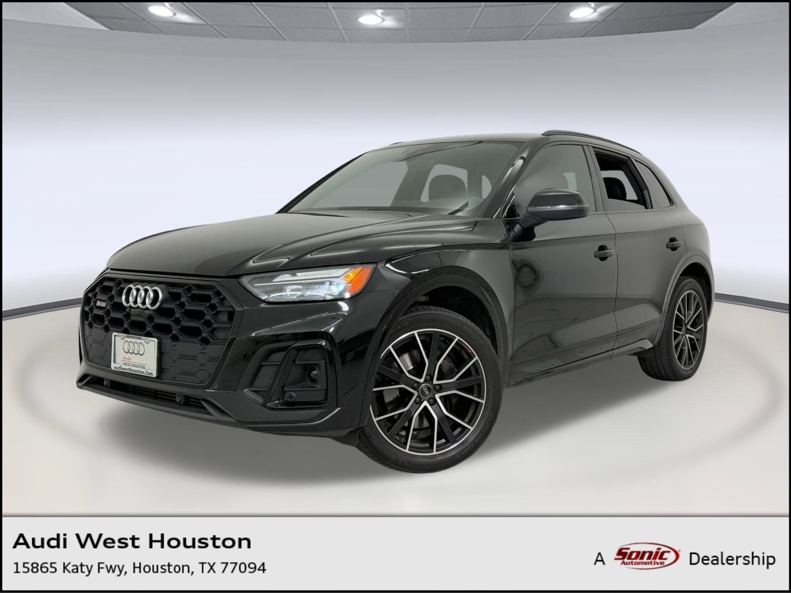 2023 Audi SQ5 Premium Plus's photo