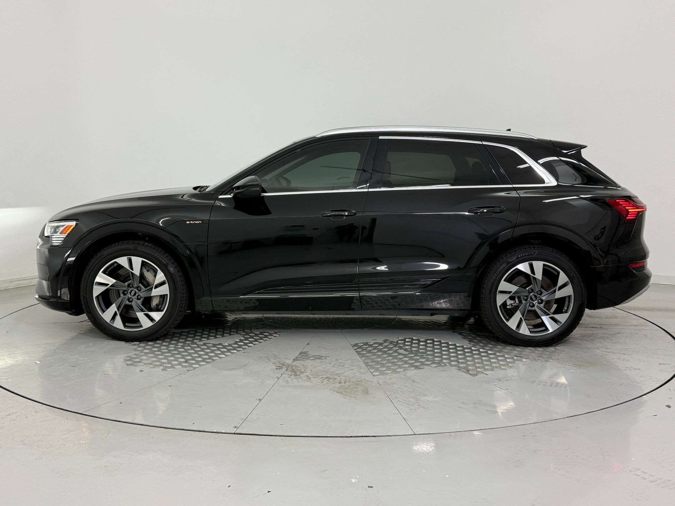 Used 2022 Audi e-tron Premium with VIN WA1AAAGEXNB021002 for sale in Houston, TX