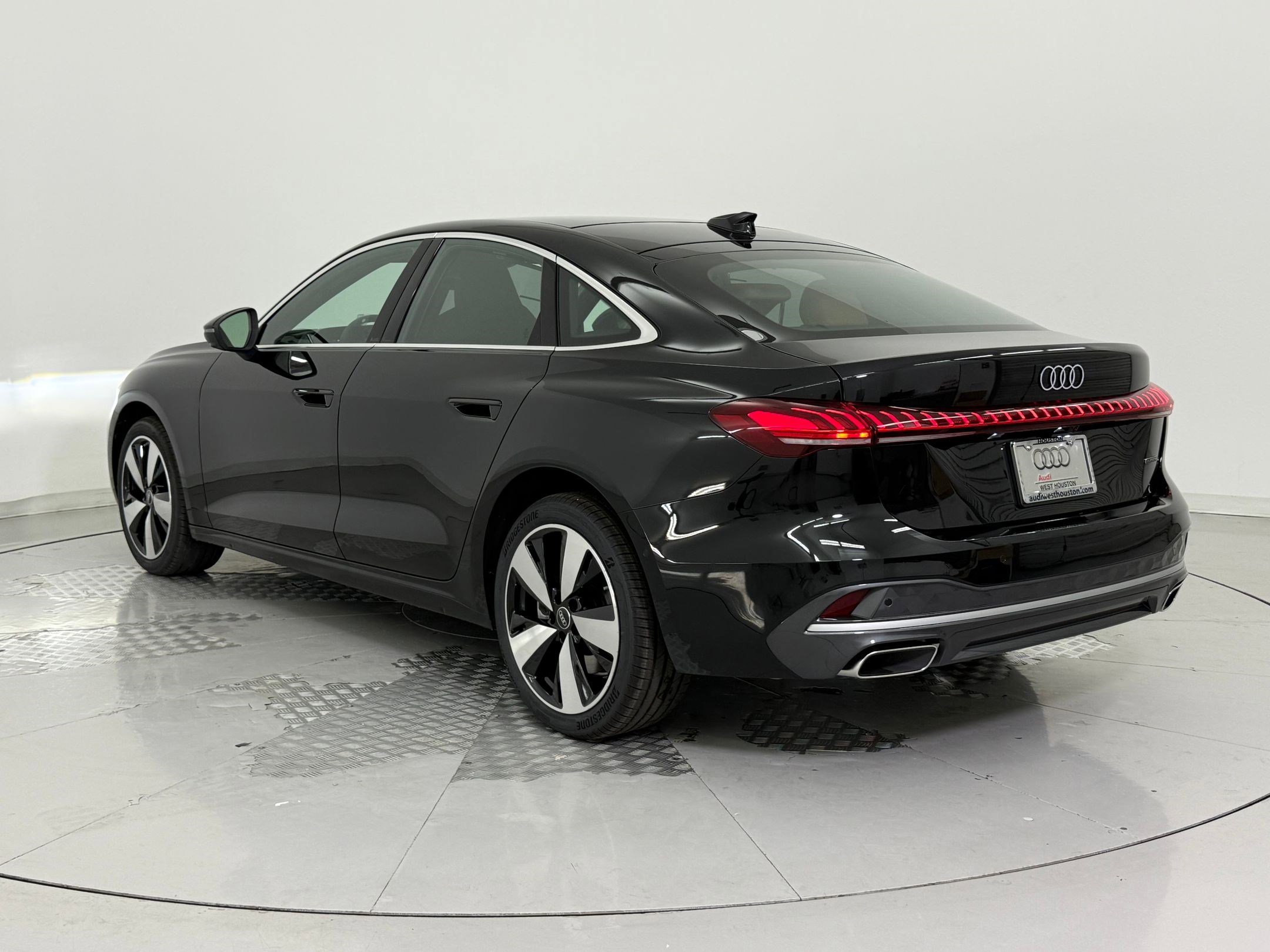 2025 Audi A5 2.0T Premium Plus photo 3