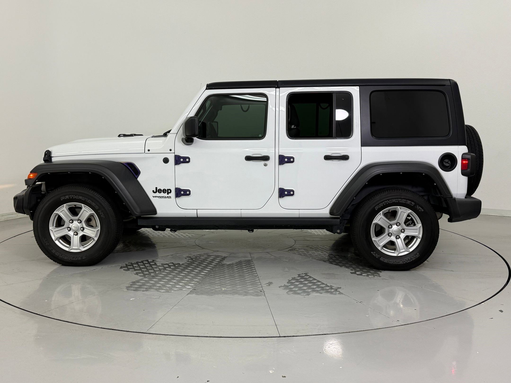 2022 Jeep Wrangler Unlimited Sport S photo 2