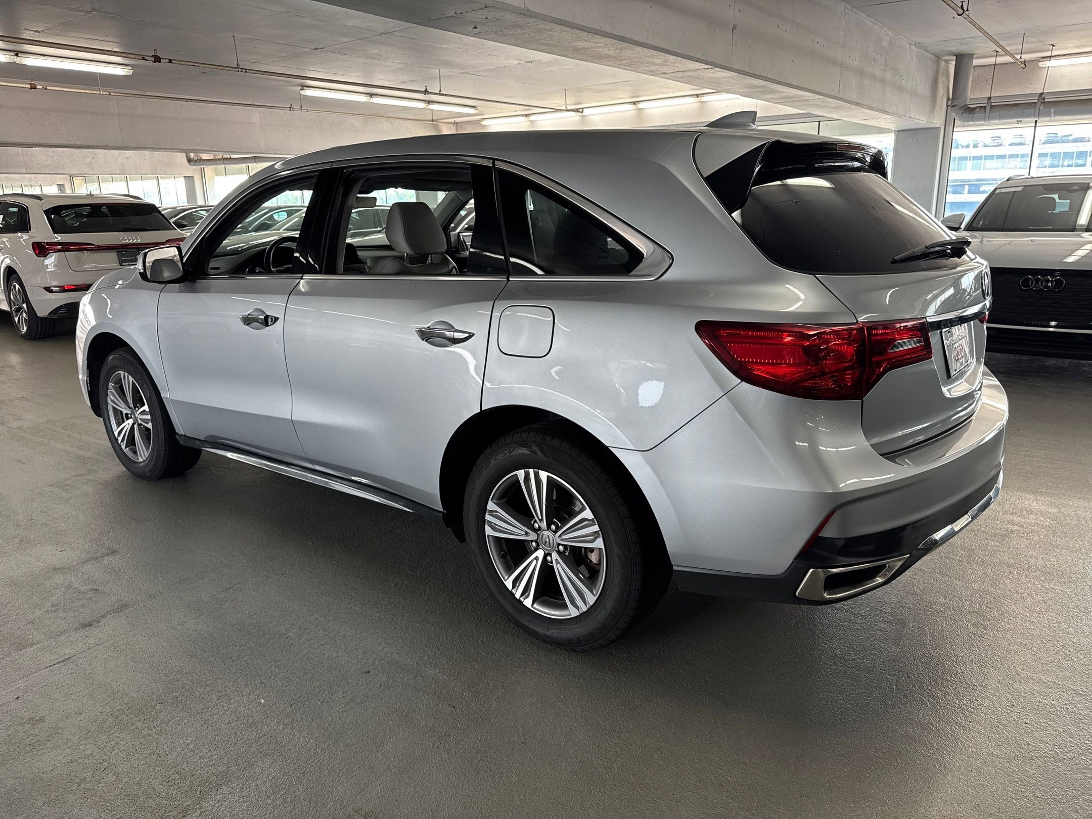 2020 Acura MDX Base photo 3