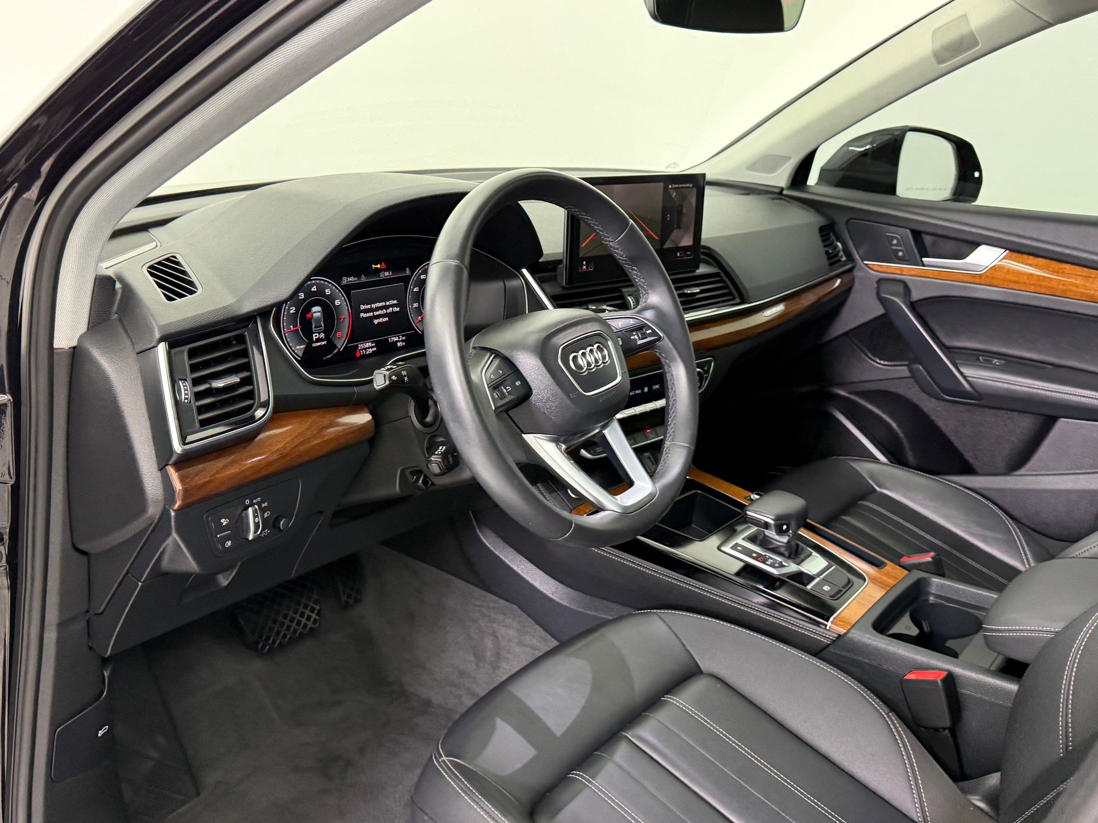 2023 Audi Q5 S line Premium Plus photo 4