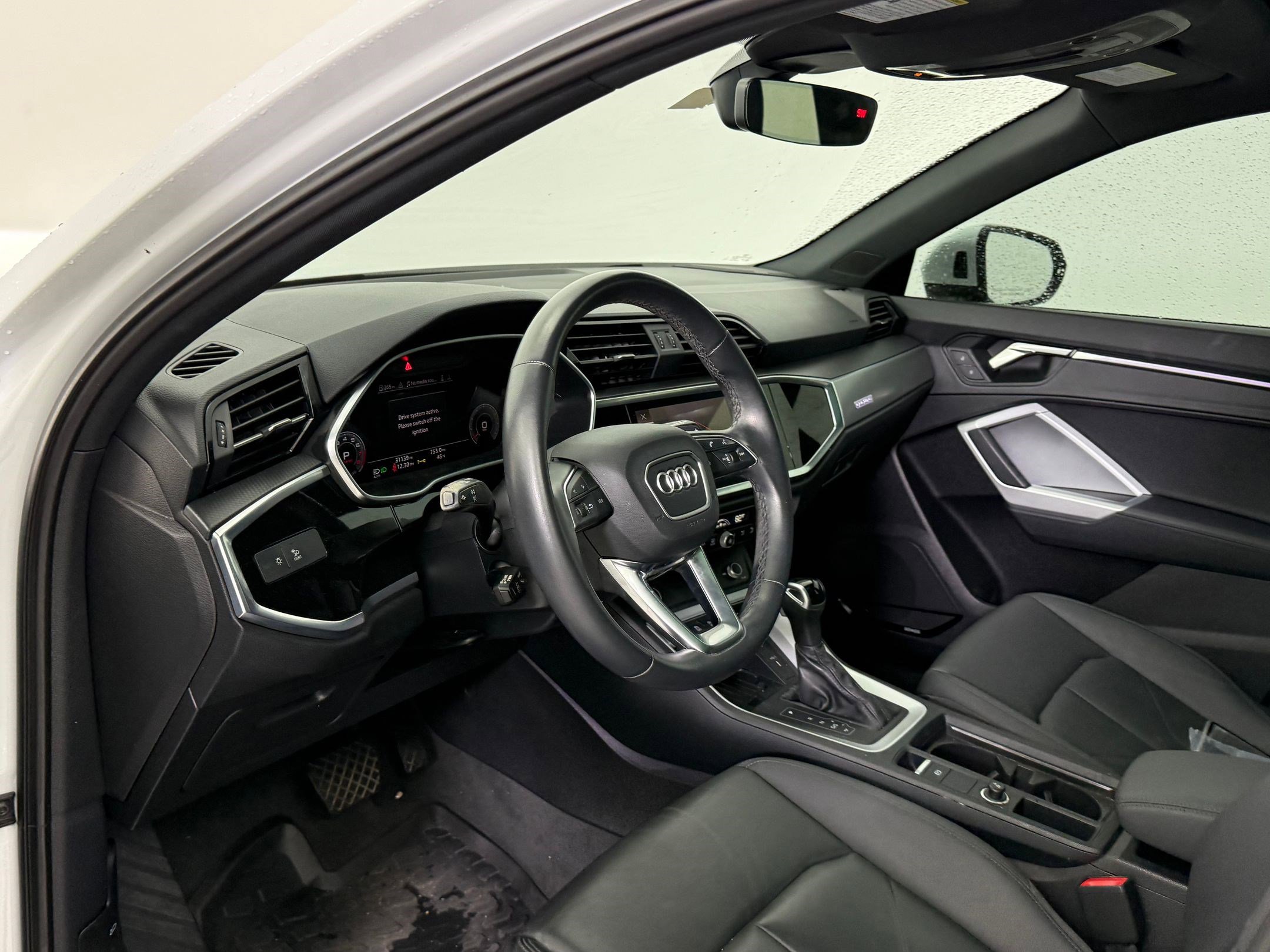 2023 Audi Q3 S line Premium Plus photo 4