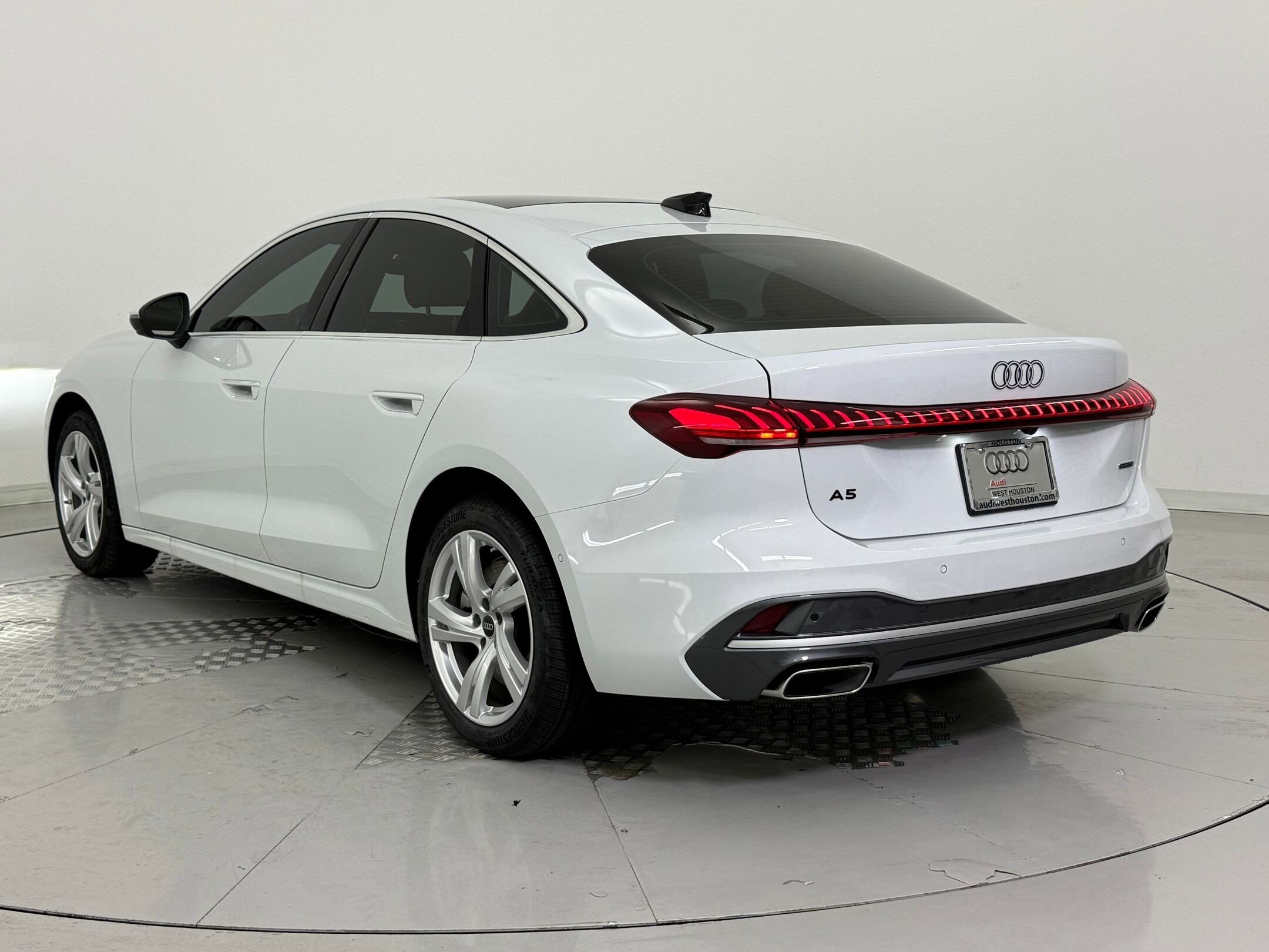 2025 Audi A5 2.0T Premium photo 3