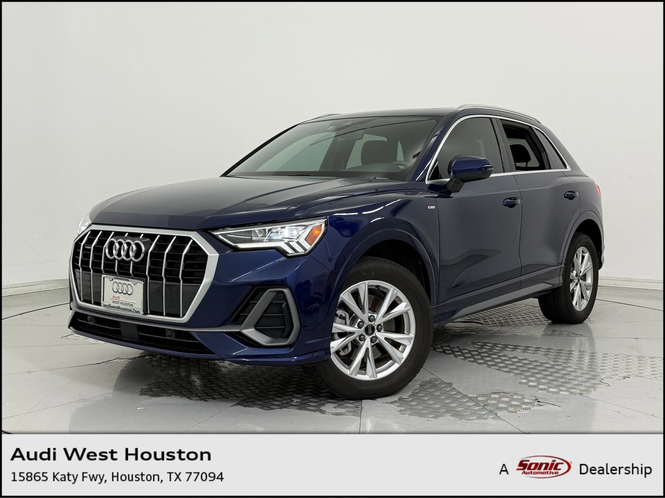 2024 Audi Q3 S Line Premium's photo