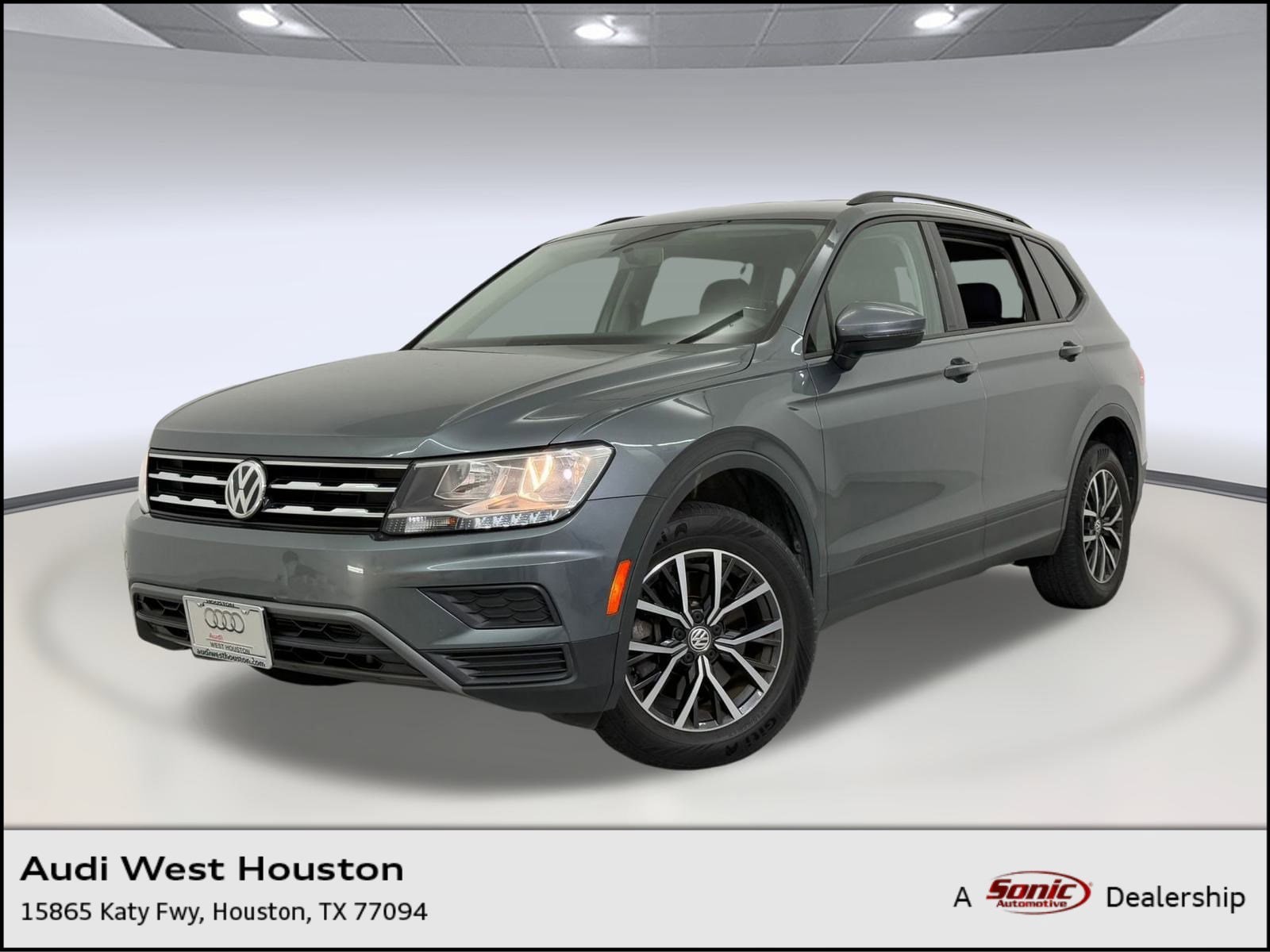 2021 Volkswagen Tiguan S's photo