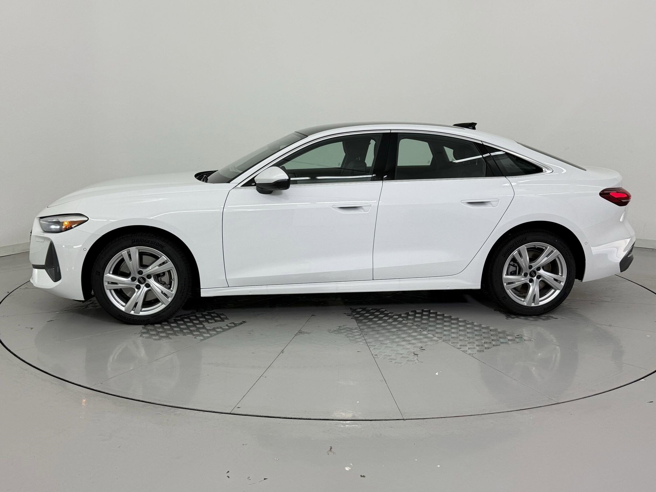 2025 Audi A5 2.0T Premium photo 2