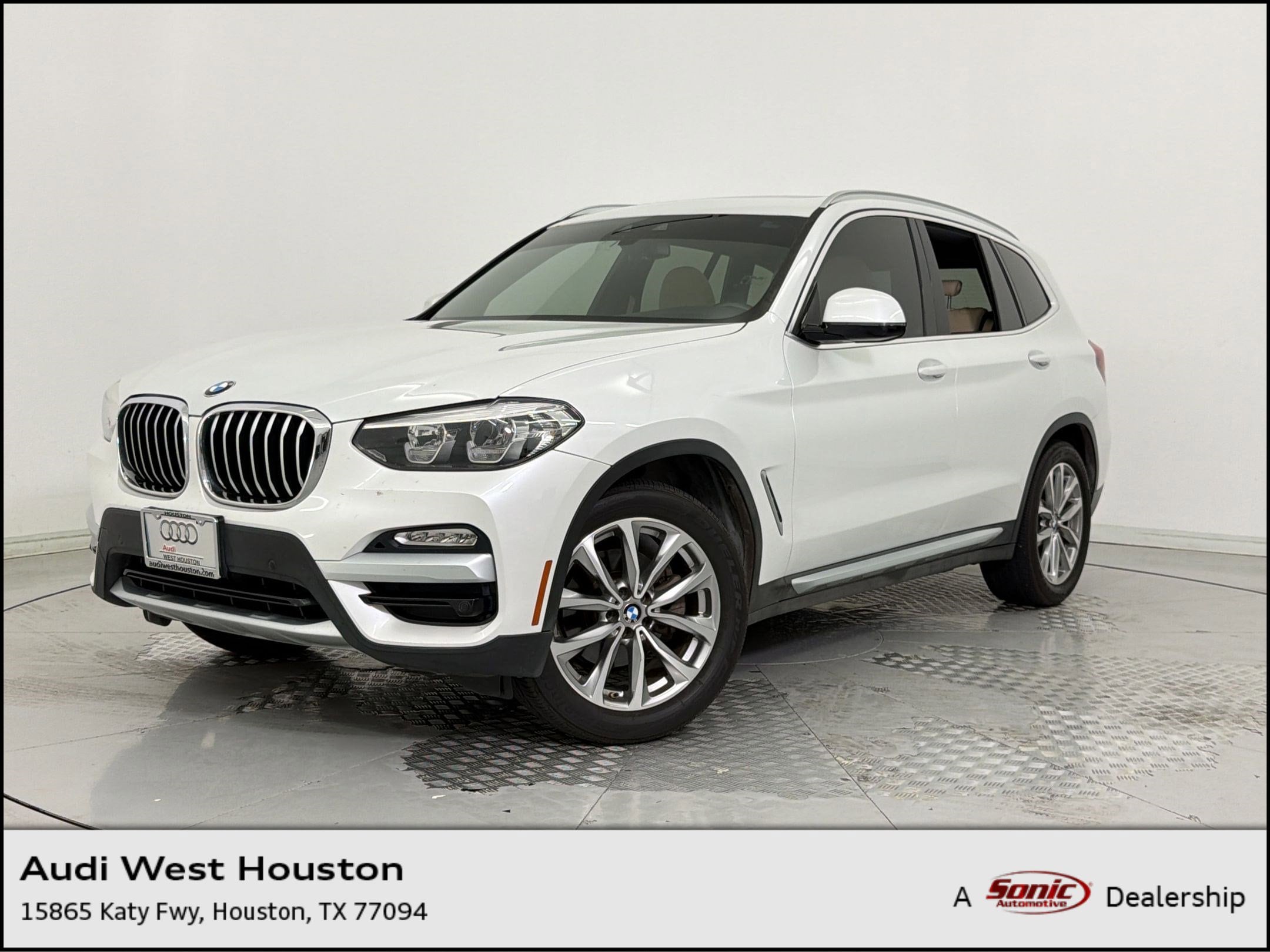 2019 BMW X3 sDrive30i's photo