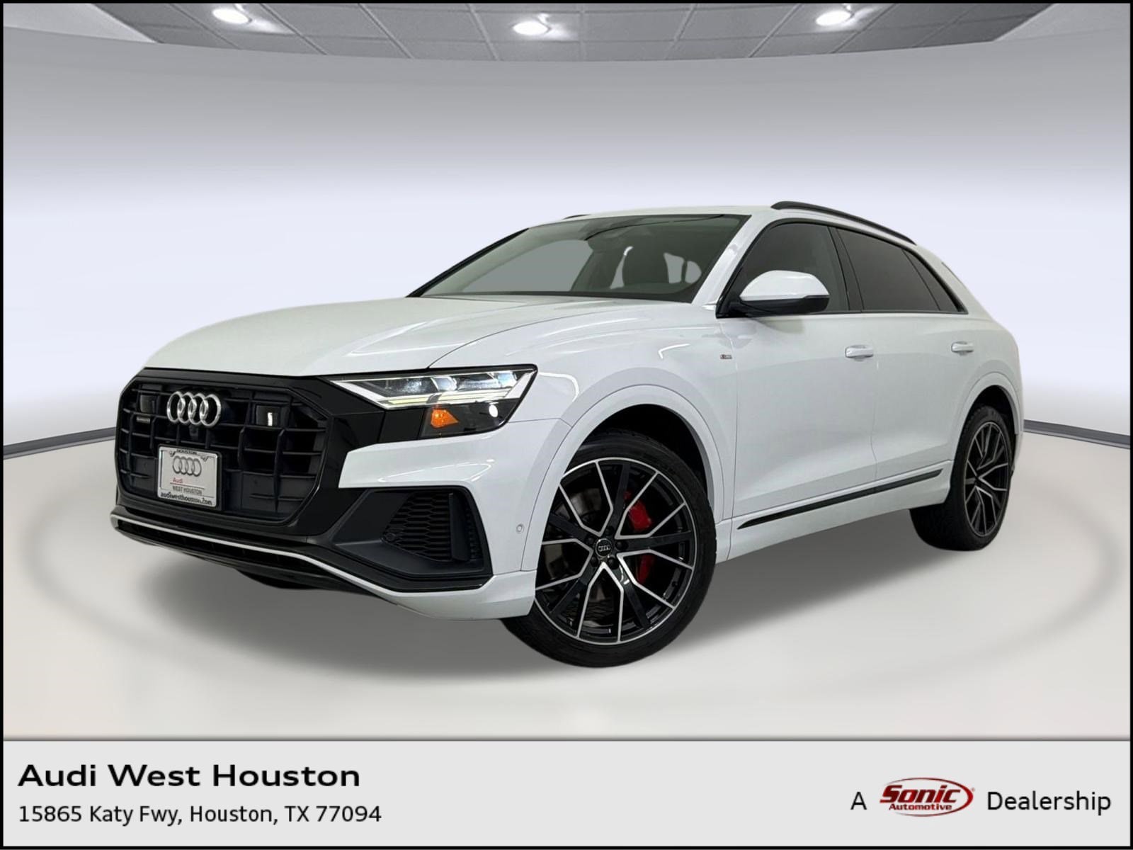 2020 Audi Q8 55 Premium Plus Tiptonic quattro's photo