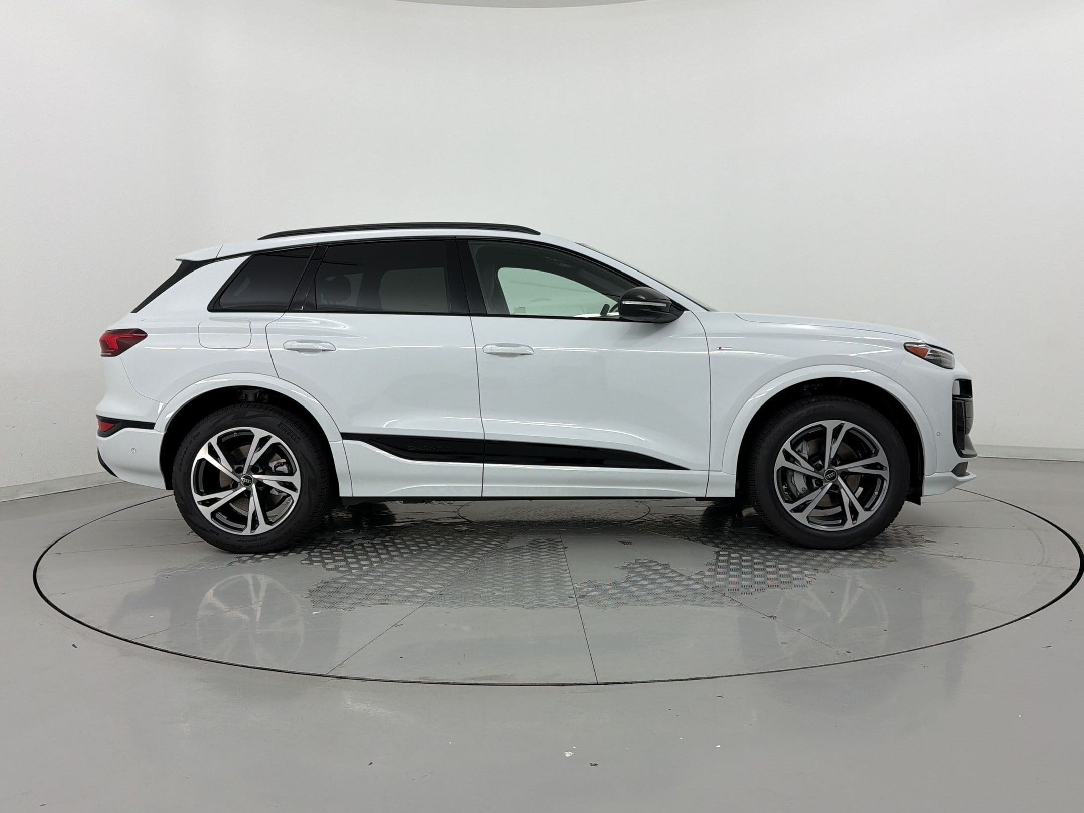 Q6 E-tron Premium Plus SUV