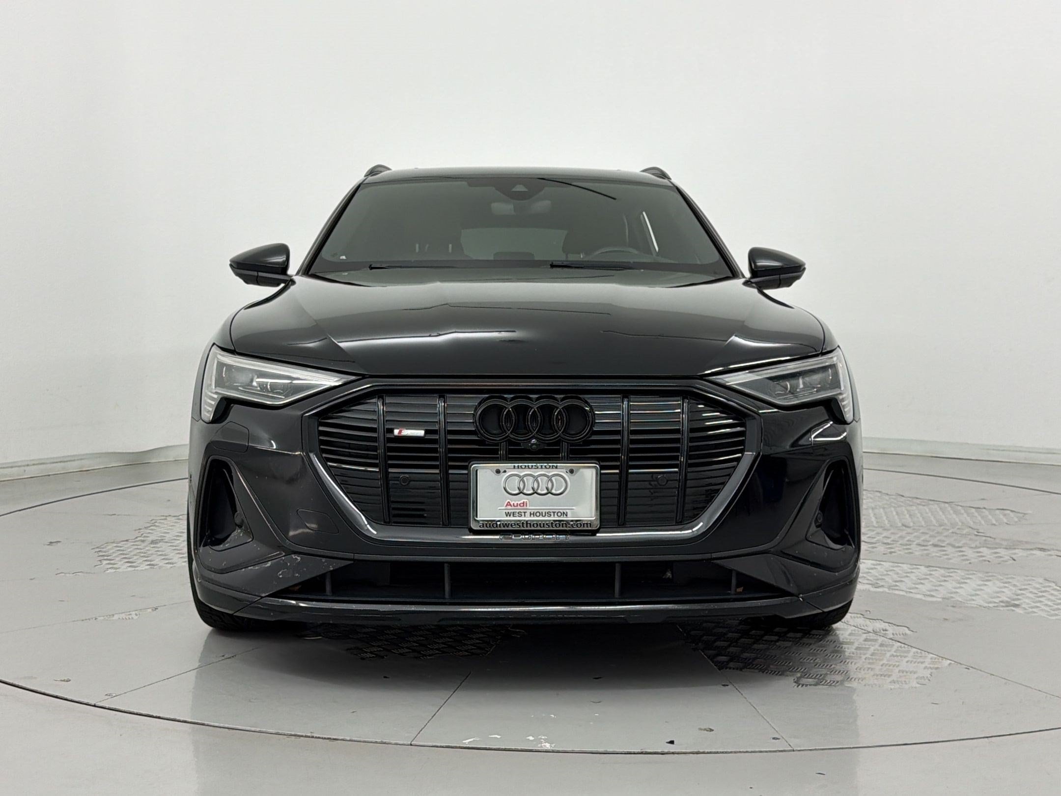 E-tron Chronos SUV