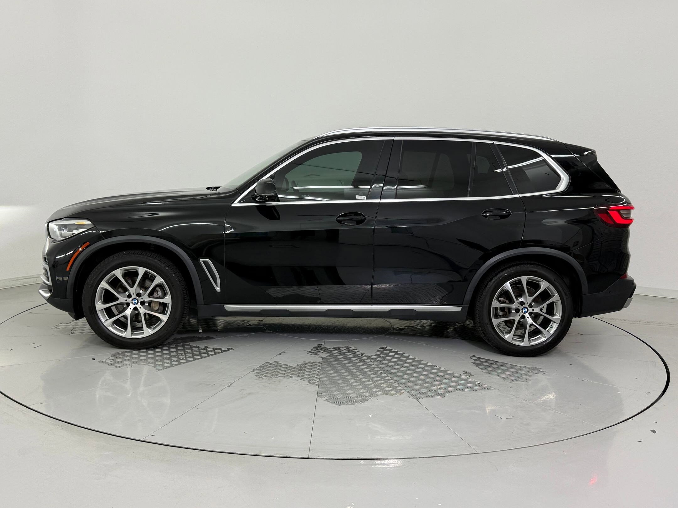 2021 Bmw X5 xDrive40i photo 2