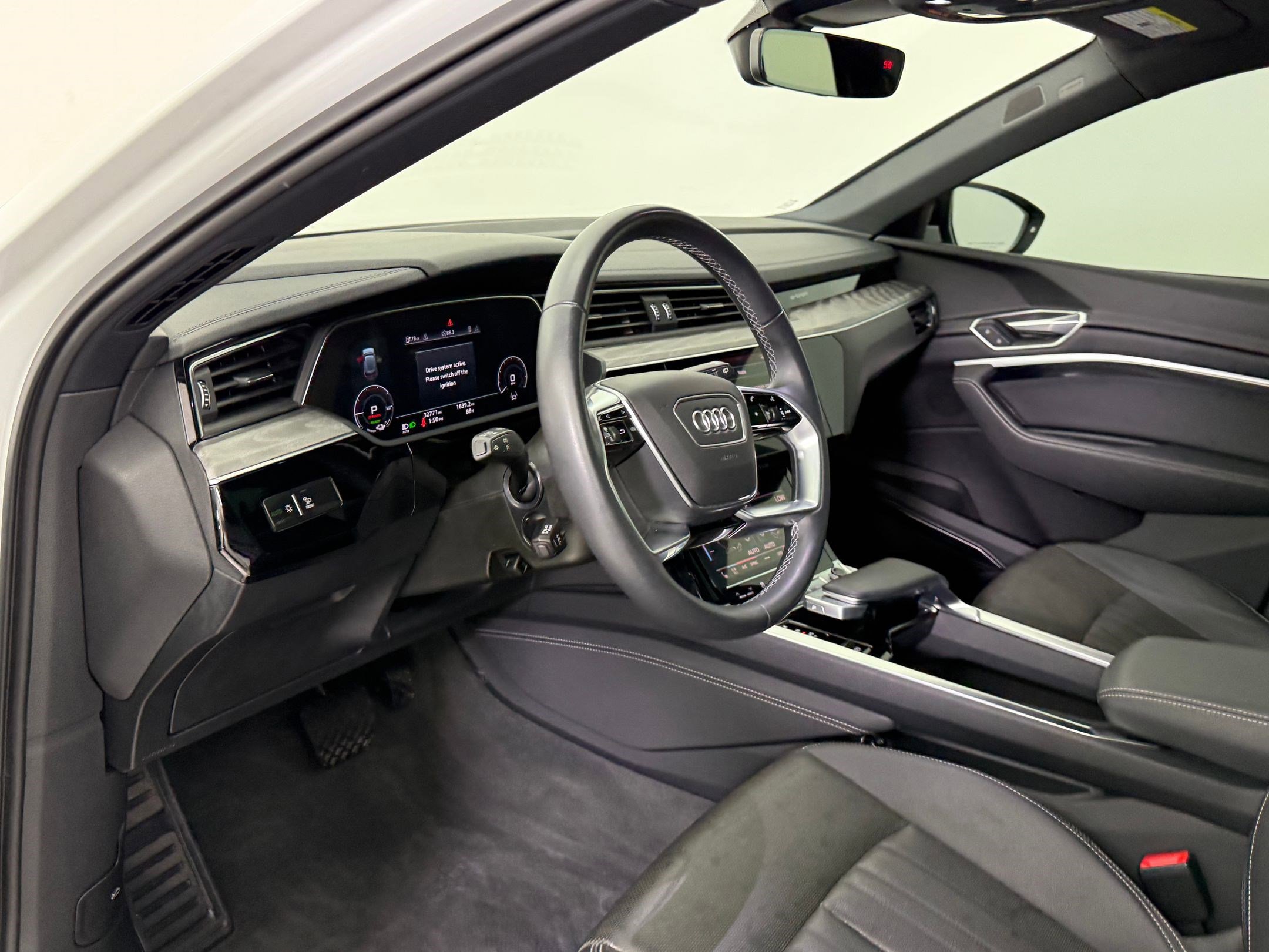 2023 Audi e-tron Premium Plus photo 4