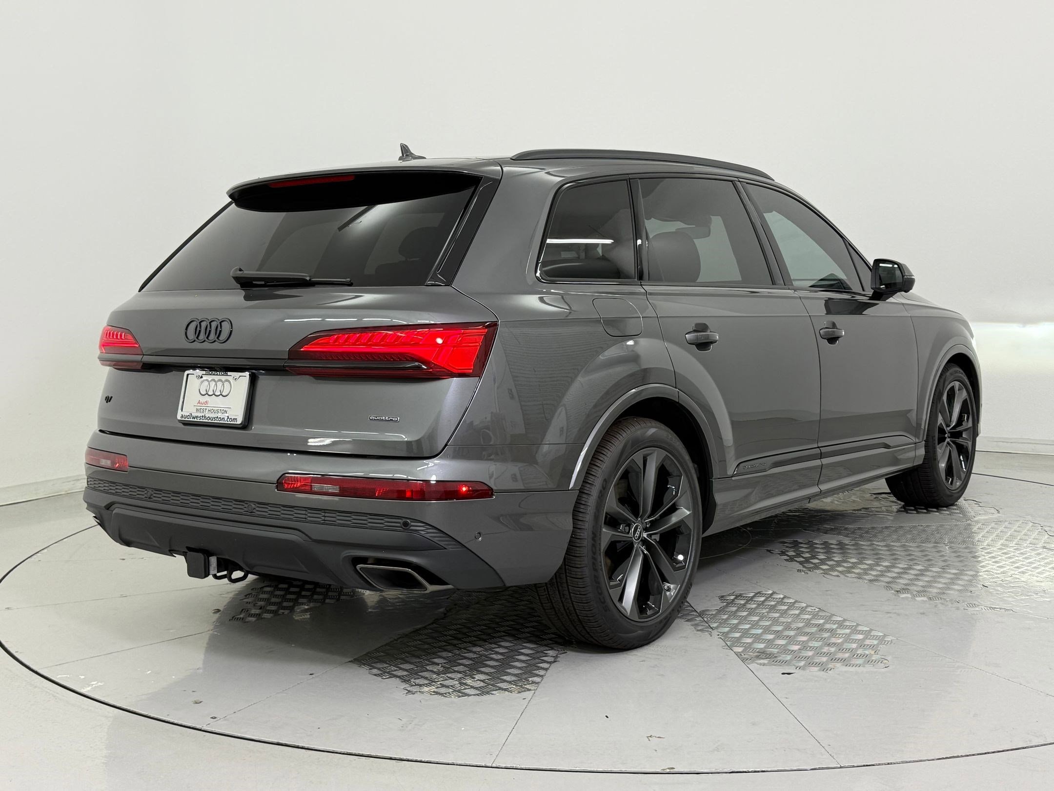 2026 Audi Q7 Premium Plus - Photo 9