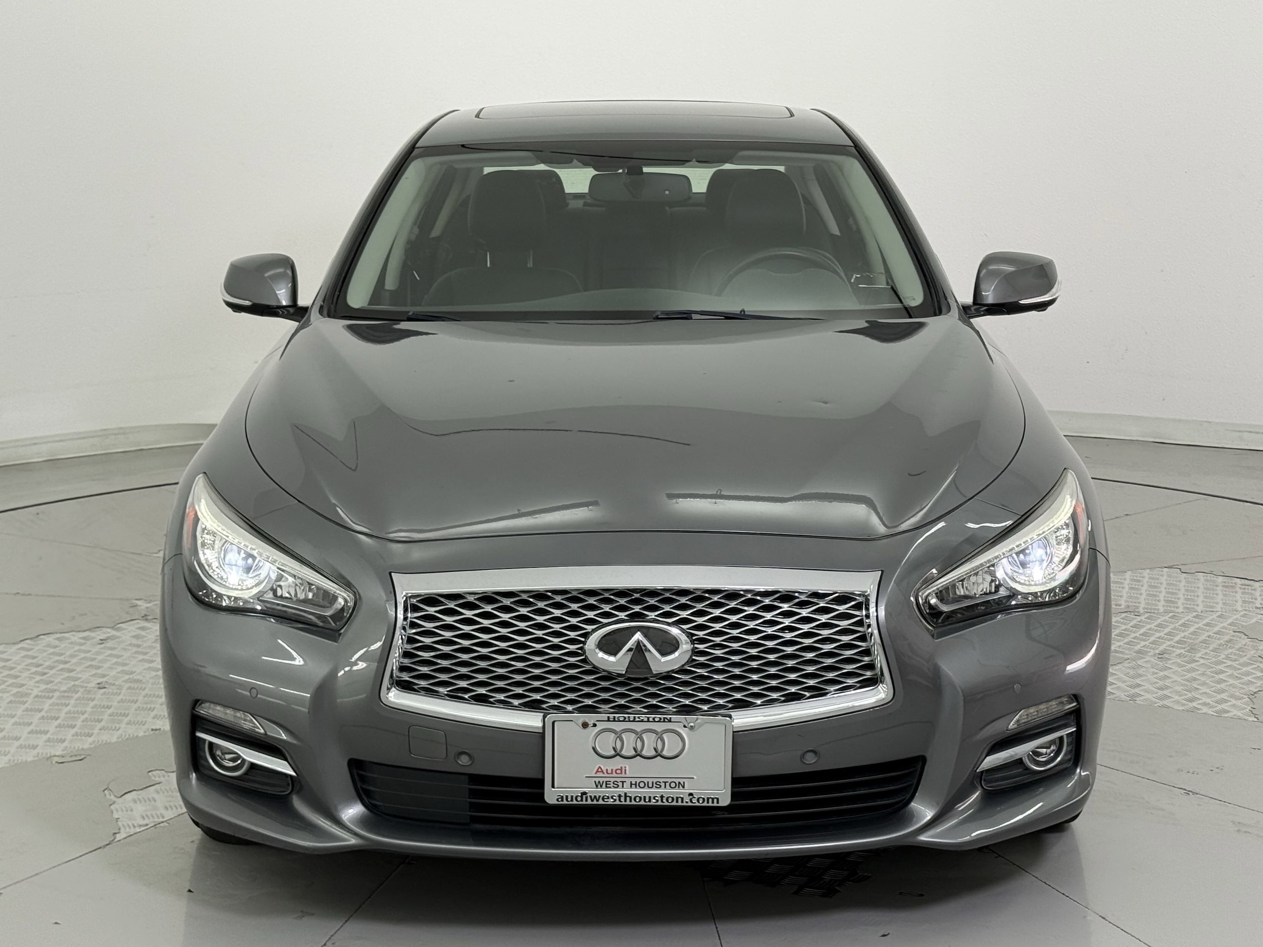 Used 2016 INFINITI Q50 Premium with VIN JN1CV7AR2GM252763 for sale in Baytown, TX