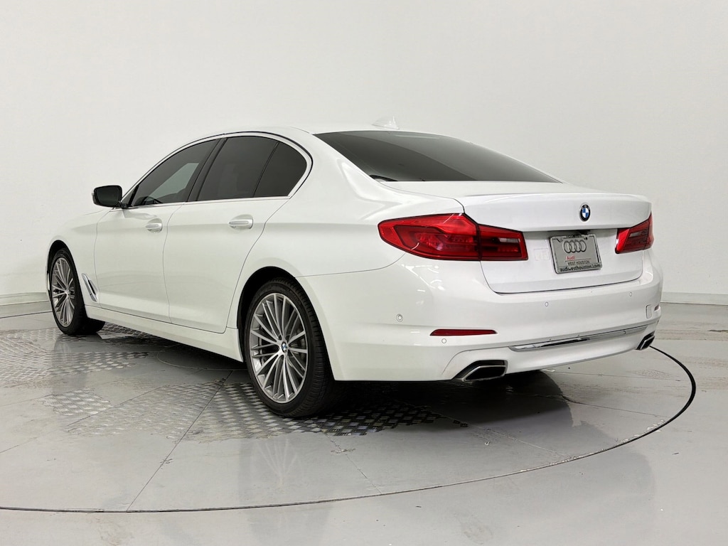 Used 2017 BMW 5 Series 540i xDrive Sedan