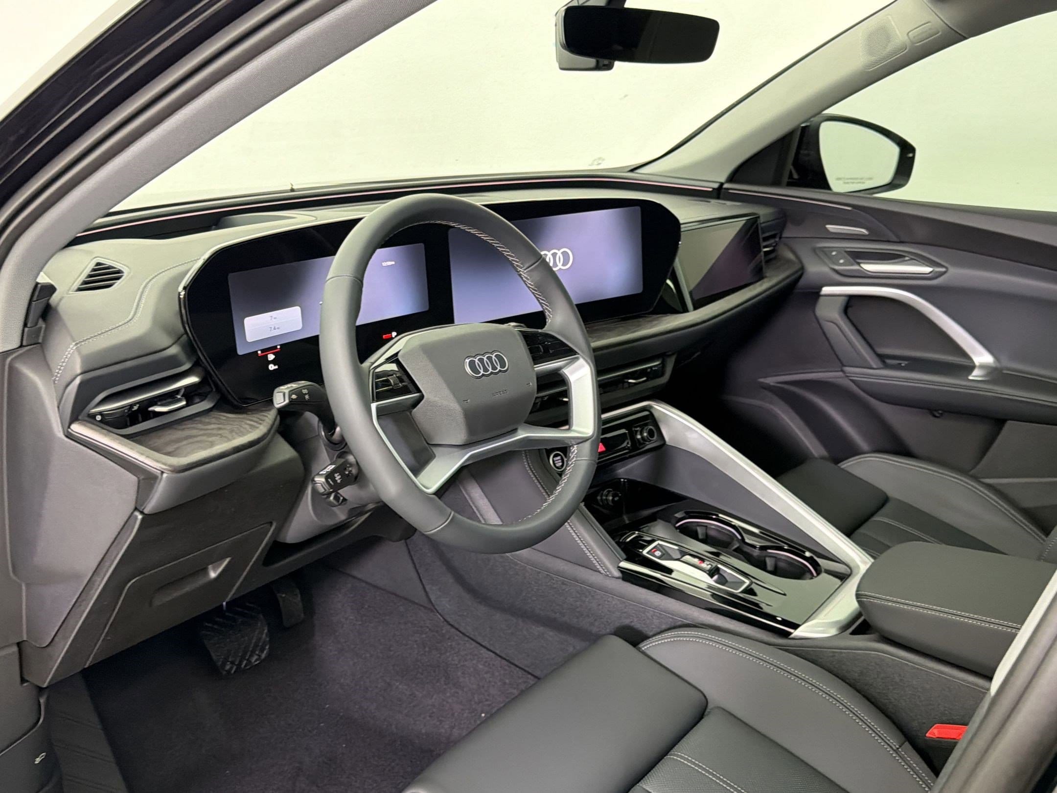 Q5 Sportback Premium Plus SUV