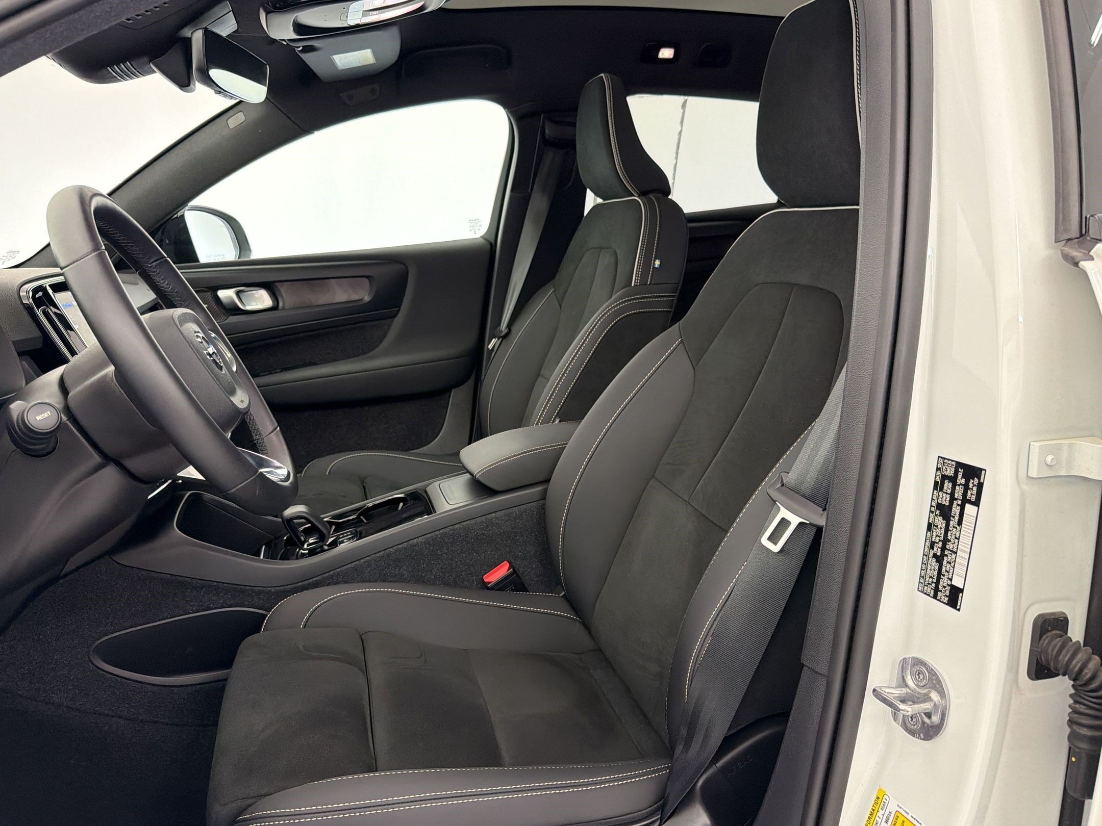 C40 Recharge Pure Electric Ultimate SUV