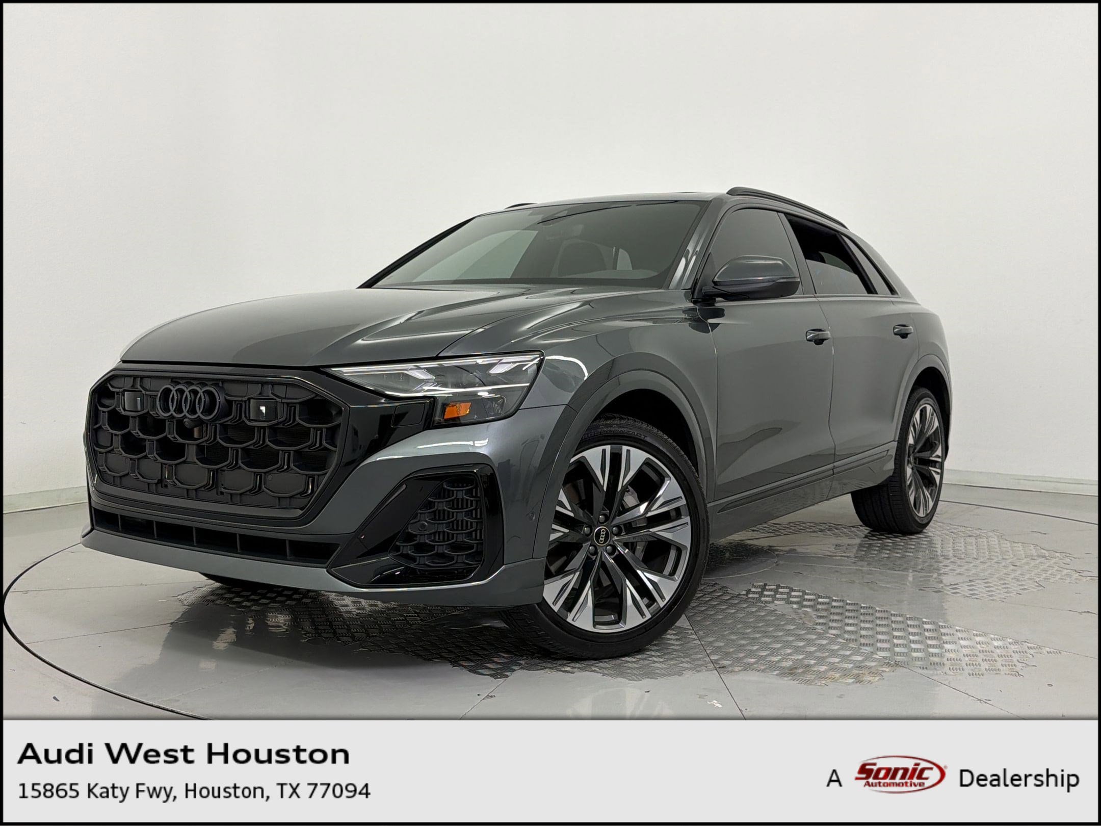 2025 Audi Q8 55 Premium Plus Tiptonic quattro's photo