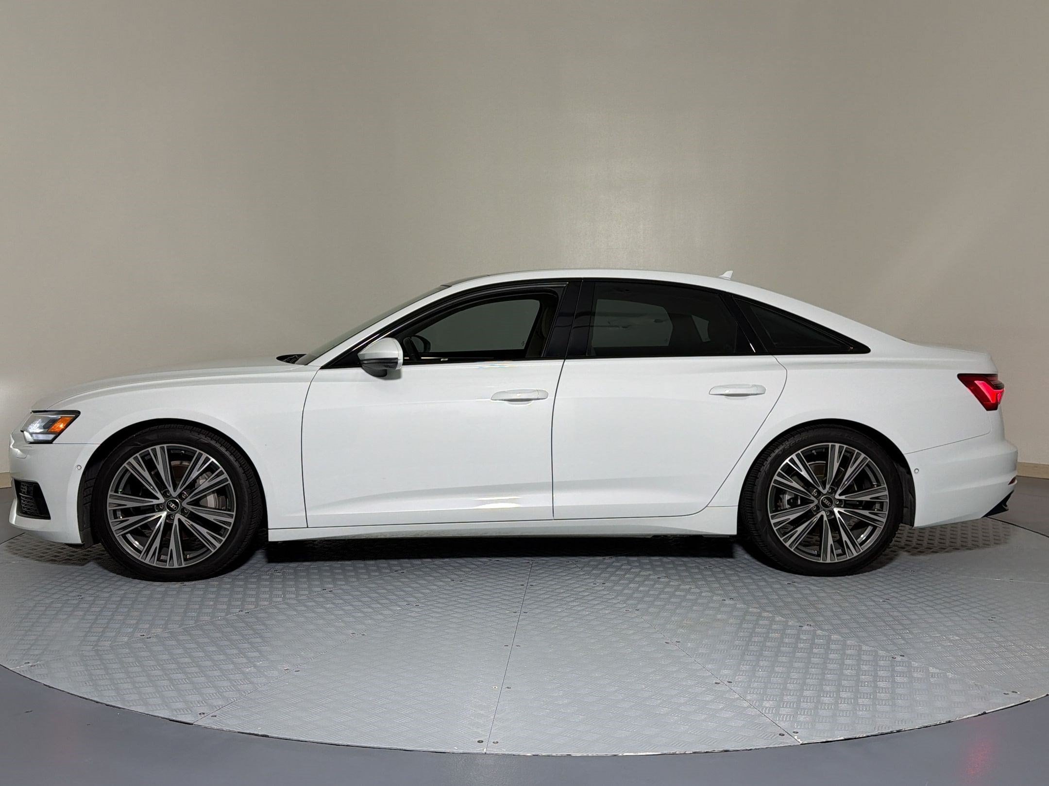 A6 Sedan Premium Plus Sedan