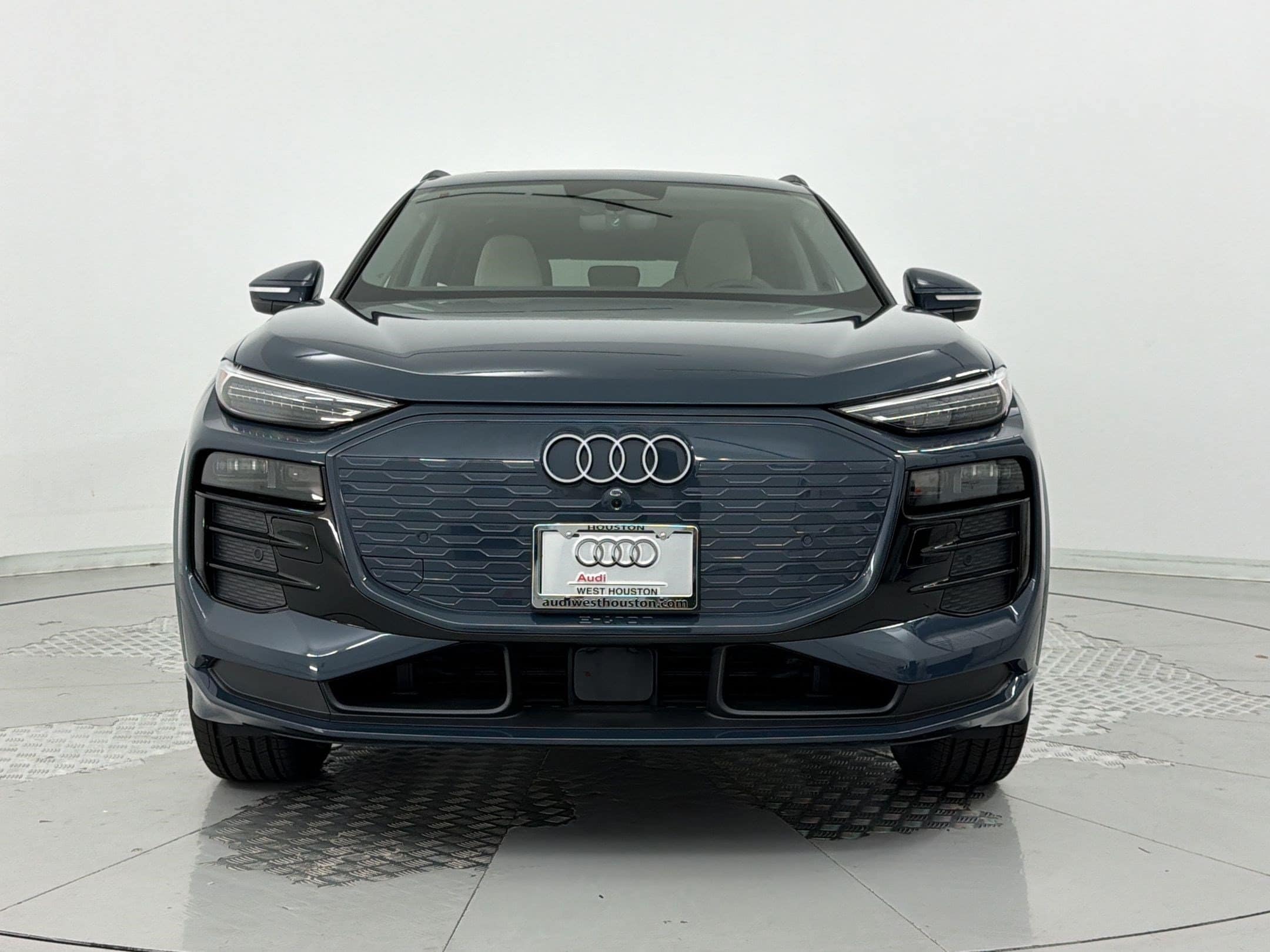Q6 E-tron Premium Plus SUV