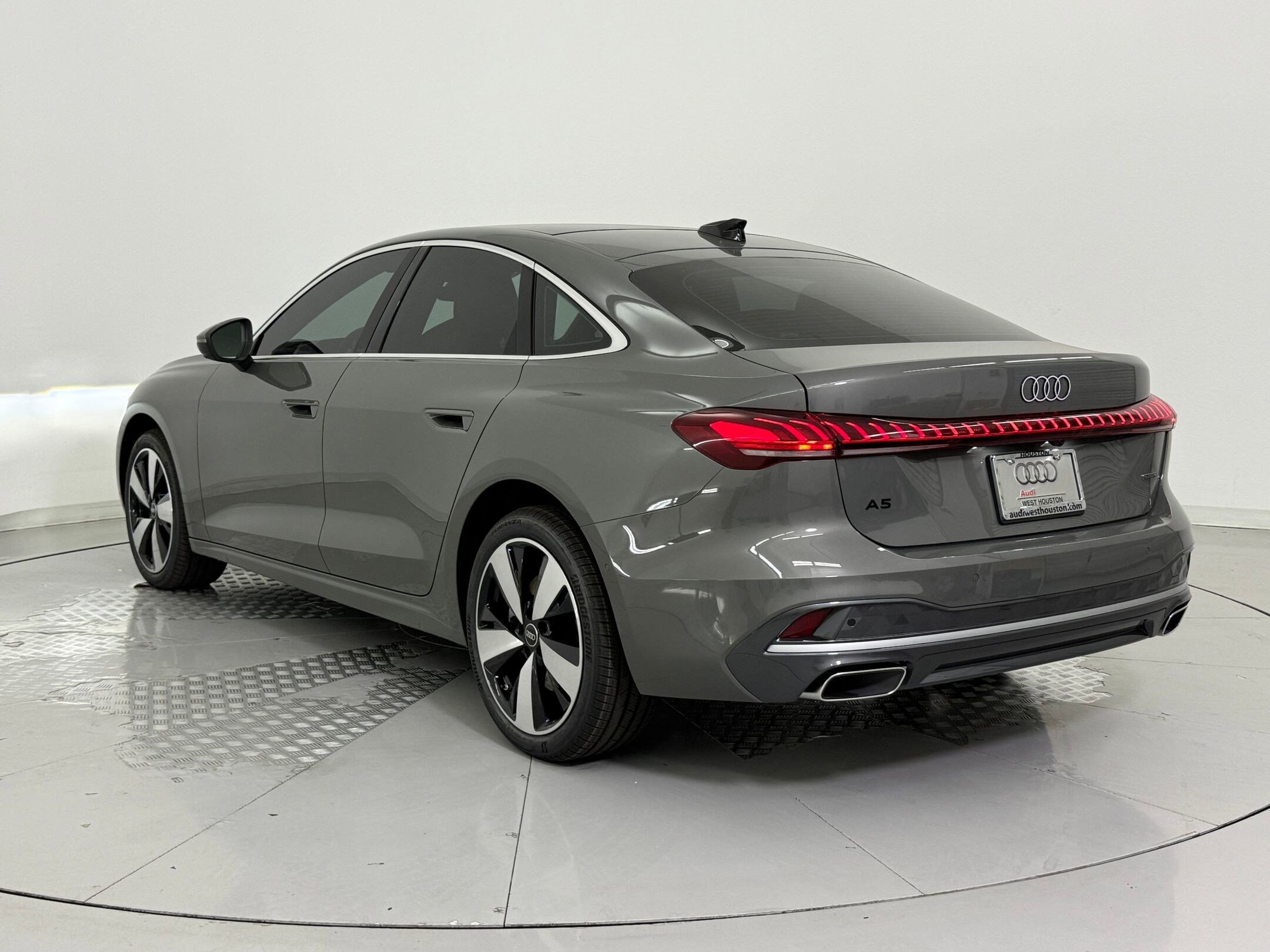 2025 Audi A5 2.0T Premium Plus photo 3