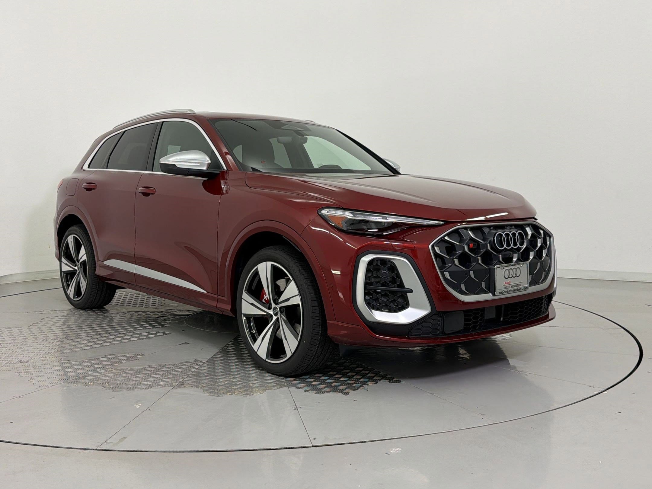 SQ5 Premium Plus SUV