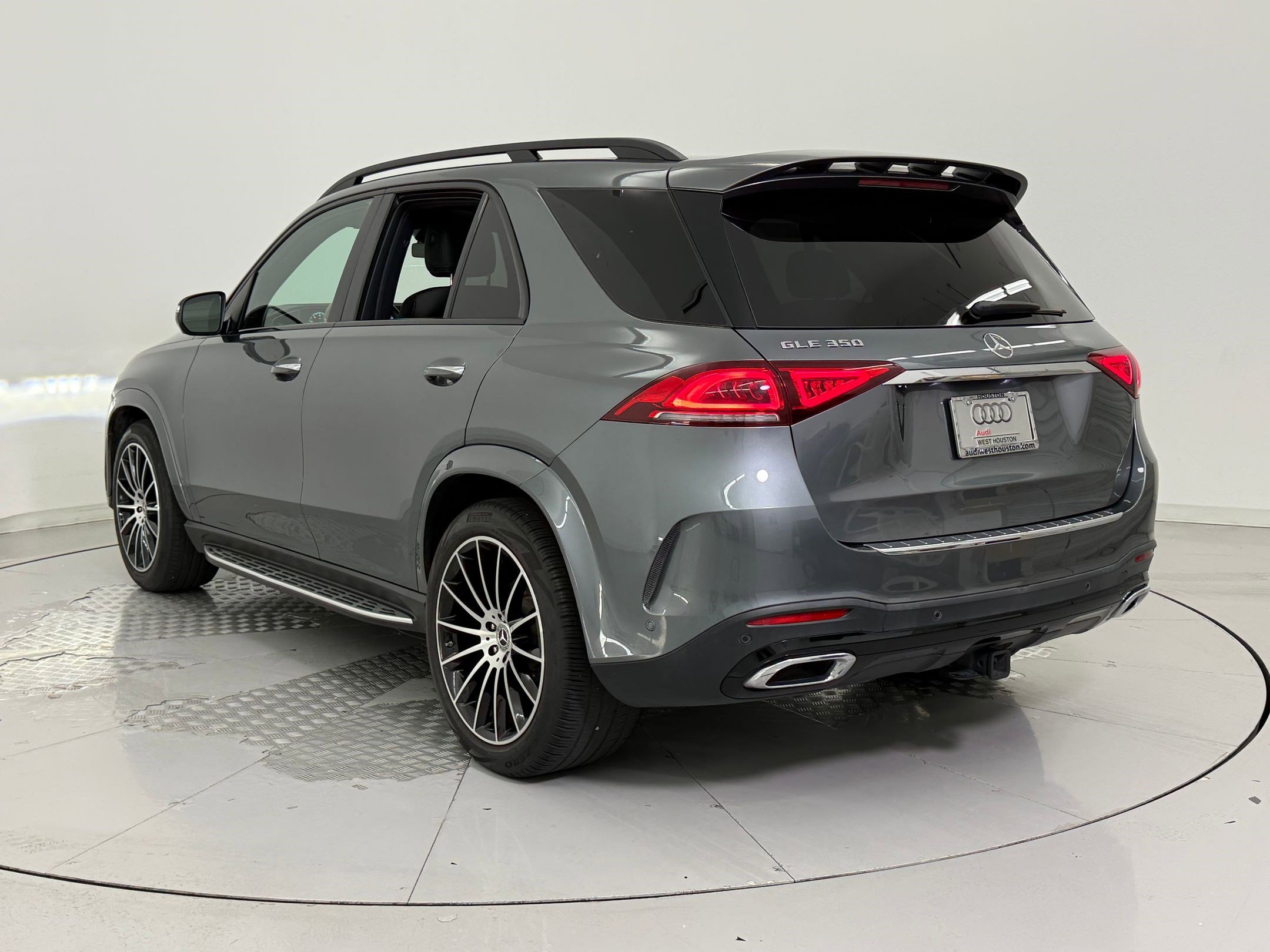 2022 Mercedes Benz GLE 350 photo 3