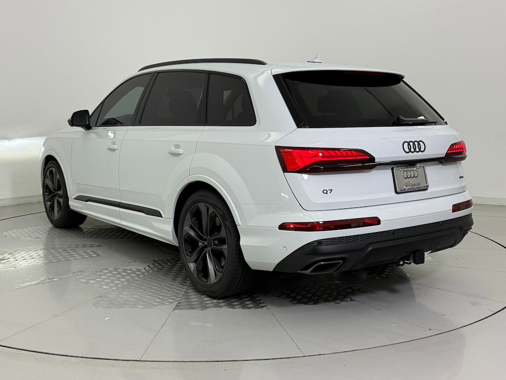 New 2026 Audi Q7 55 Premium Plus SUV
