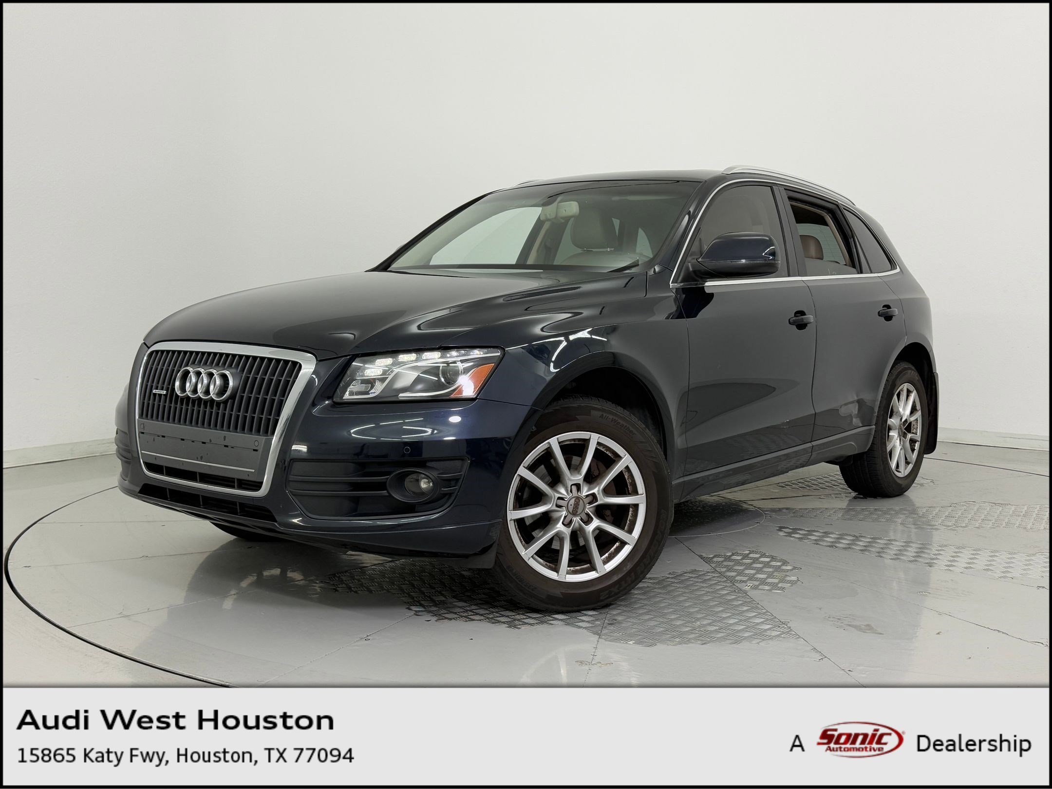 2012 Audi Q5 Premium's photo