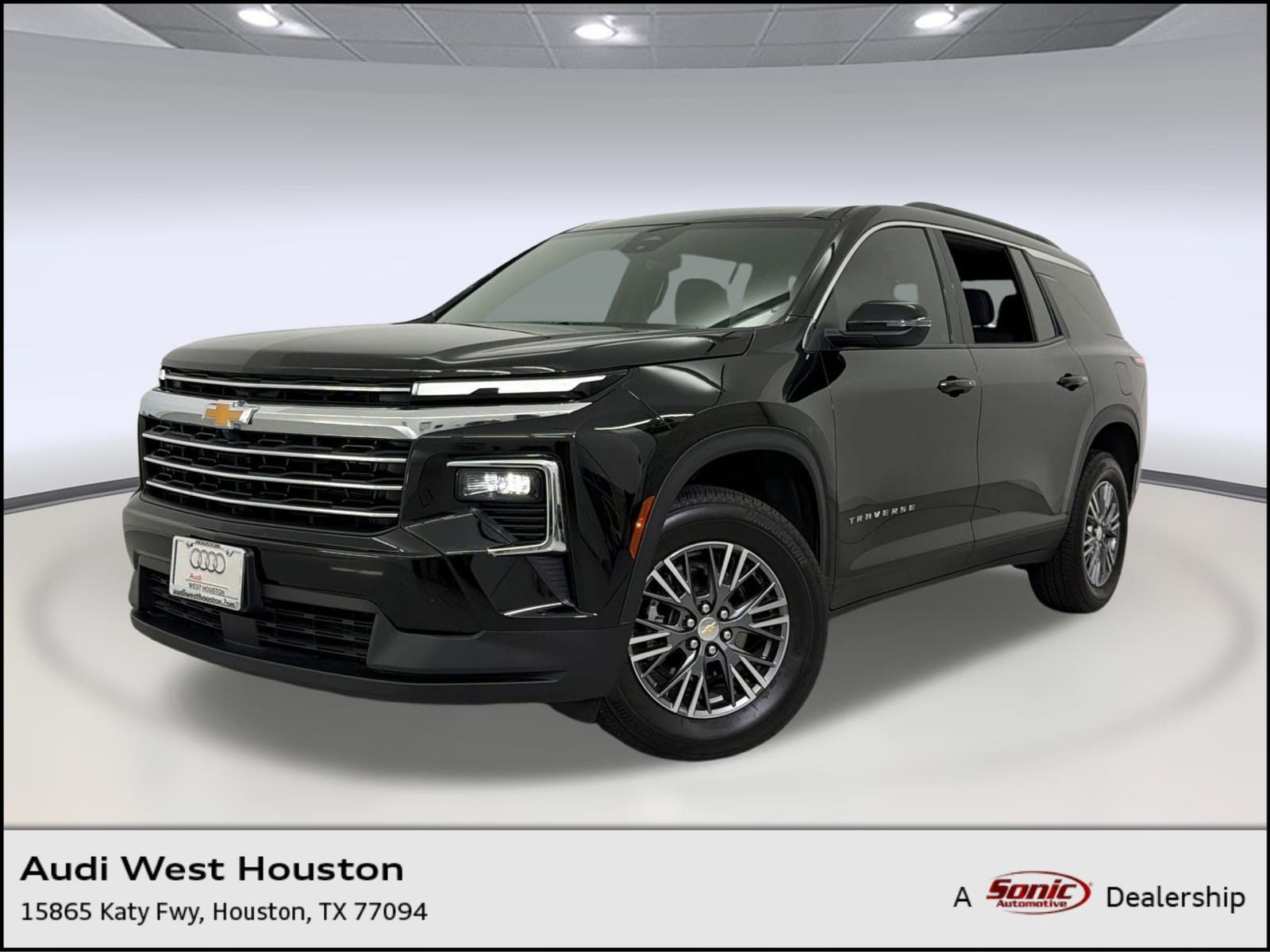 2026 Chevrolet Traverse FWD LT's photo