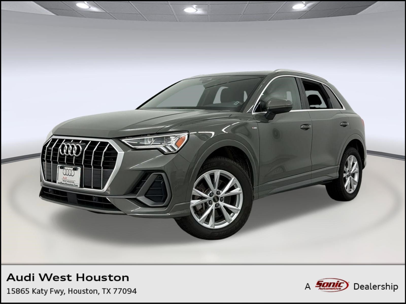 Q3 S Line Premium SUV